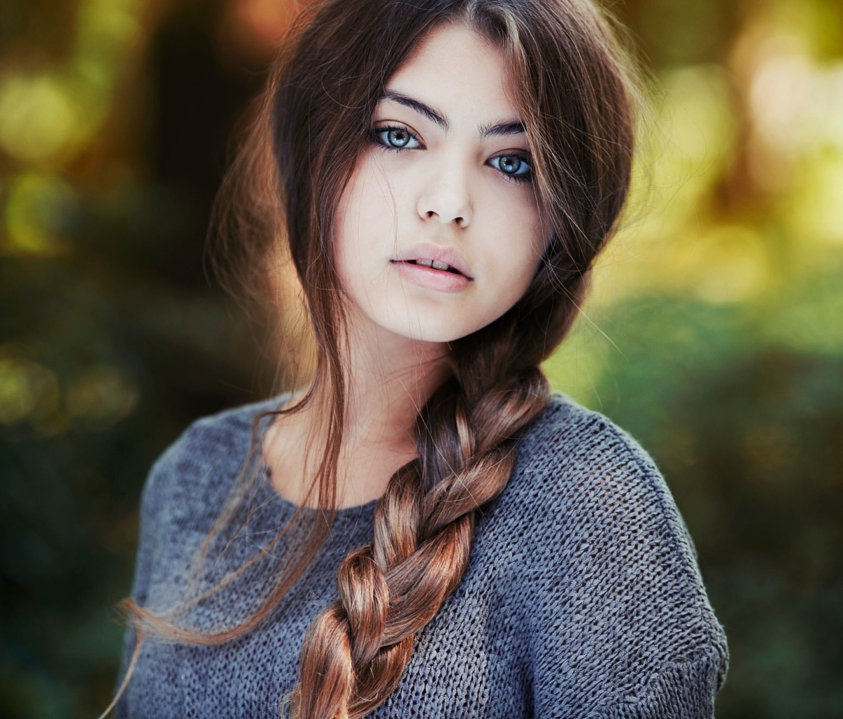 Free download wallpaper Bokeh, Brunette, Model, Women, Braid on your PC desktop