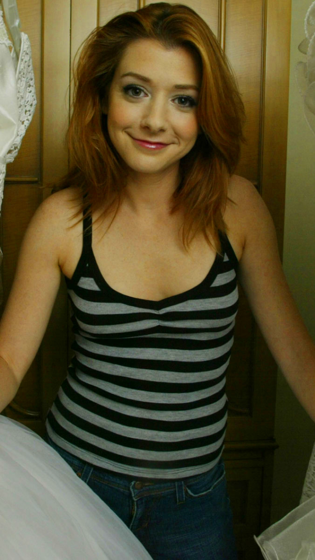 Download mobile wallpaper Celebrity, Alyson Hannigan for free.