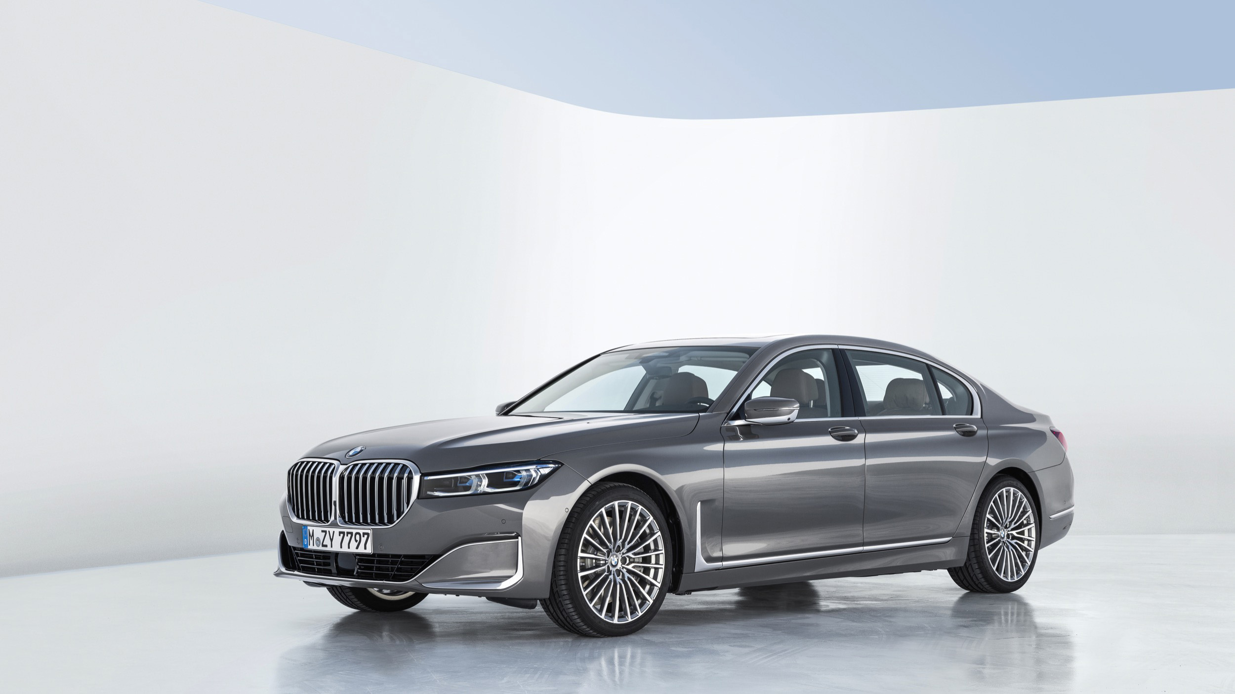 Download mobile wallpaper Bmw, Car, Bmw 7 Series, Vehicles, Silver Car for free.