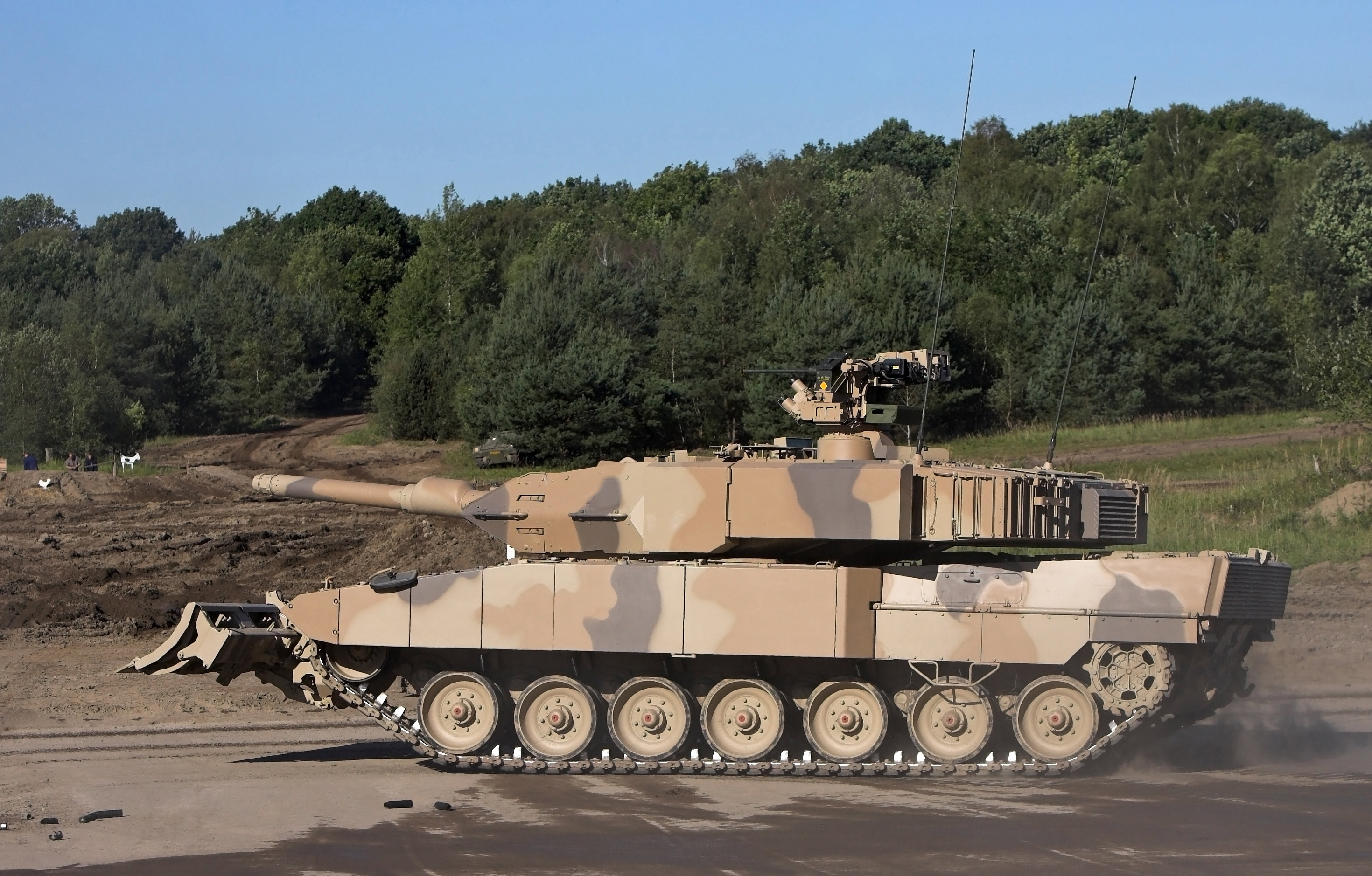 Baixar papel de parede para celular de Tanques, Militar, Leopardo 2 gratuito.