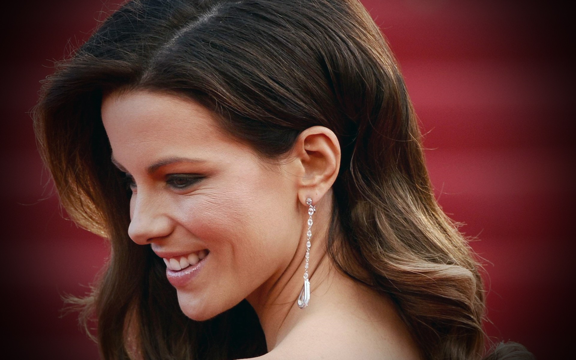 Descarga gratuita de fondo de pantalla para móvil de Kate Beckinsale, Celebridades.