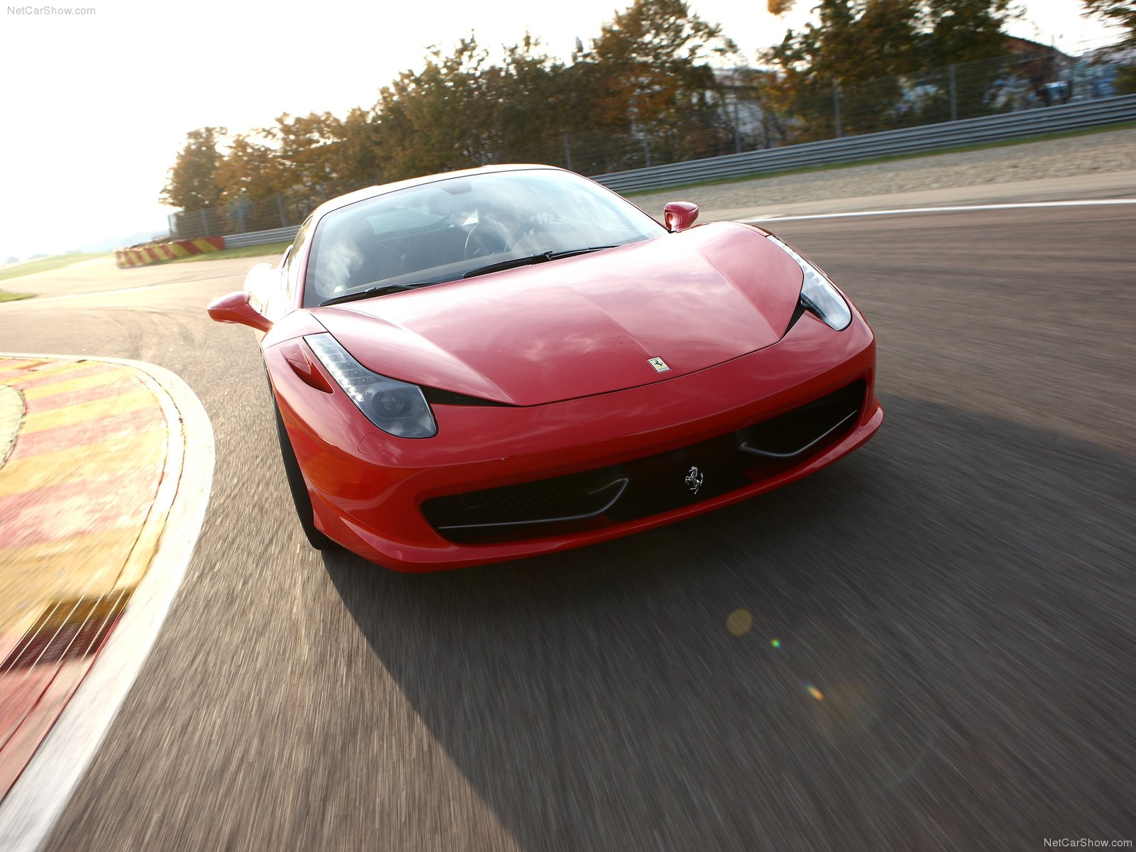 Laden Sie das Ferrari 458 Italien, Ferrari, Fahrzeuge-Bild kostenlos auf Ihren PC-Desktop herunter