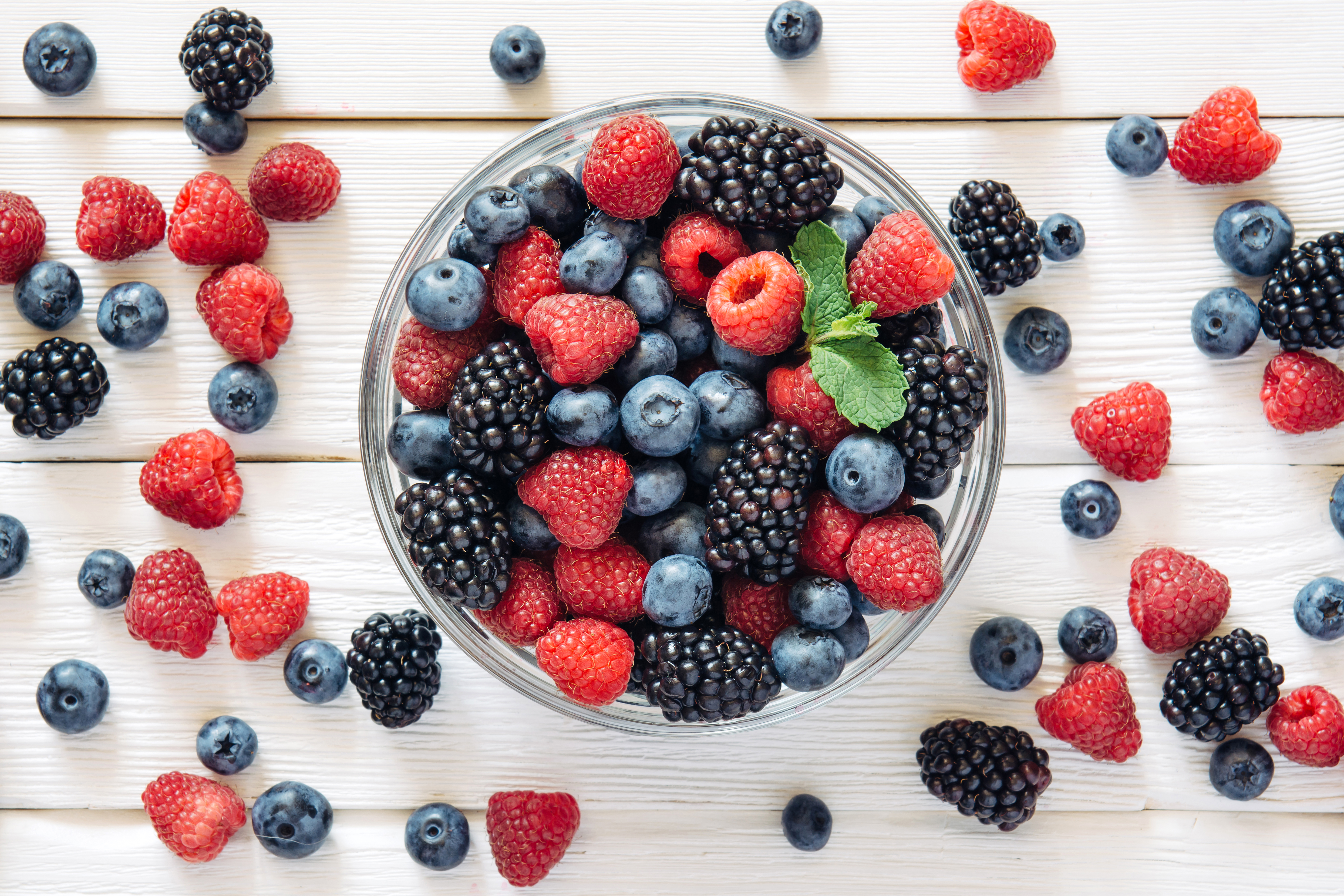 Free download wallpaper Food, Blueberry, Raspberry, Blackberry, Berry, Fruit on your PC desktop