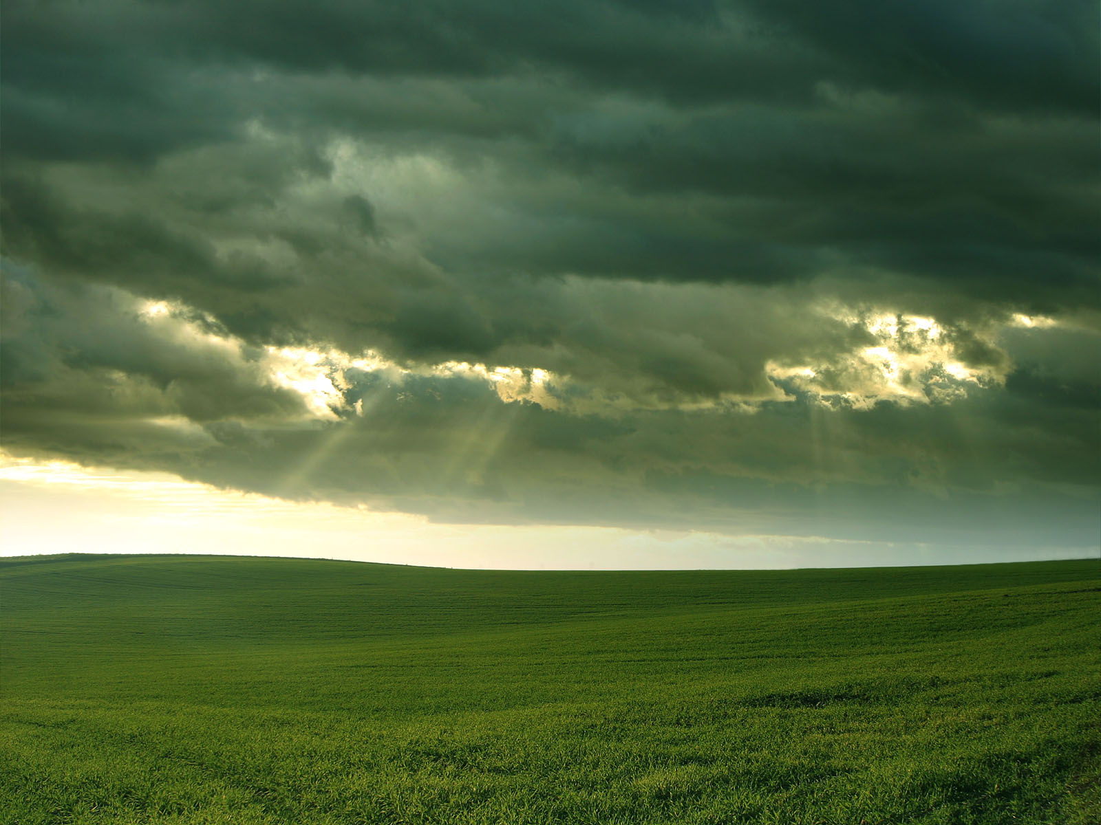 Free download wallpaper Earth, Field, Cloud, Sunbeam on your PC desktop
