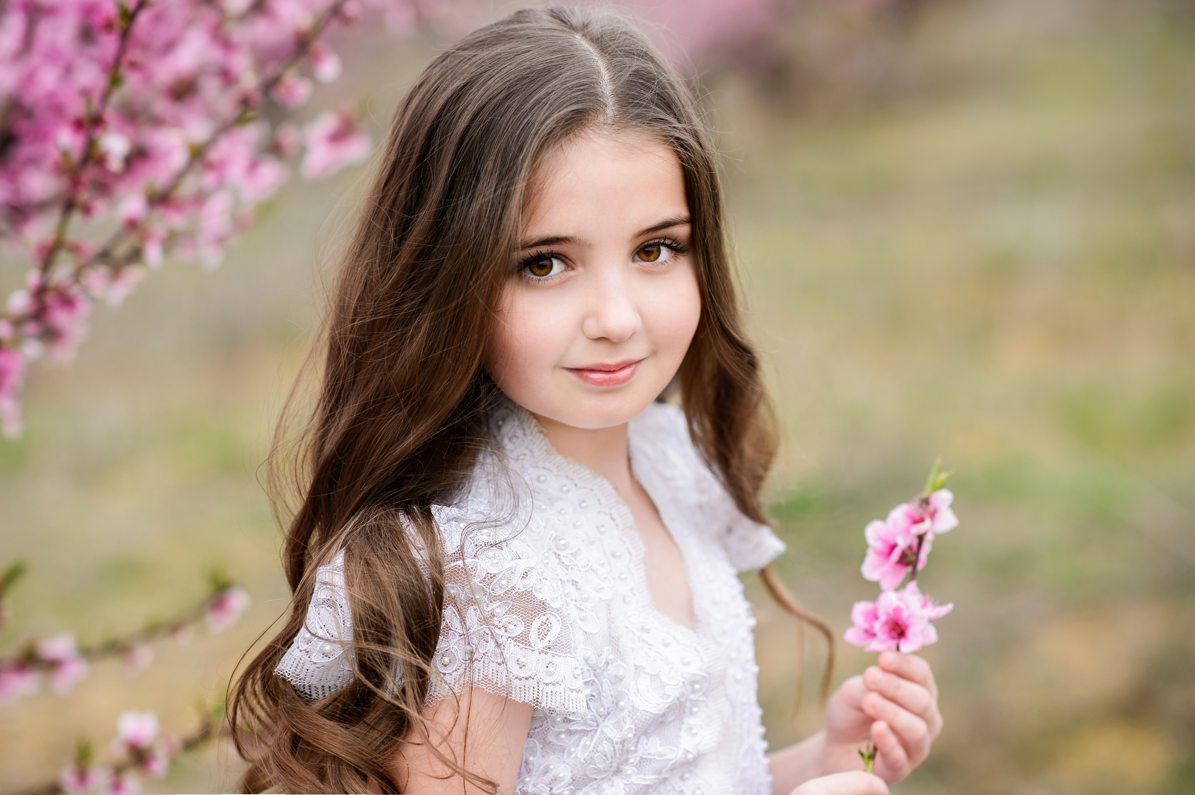 Free download wallpaper Child, Brunette, Photography, Brown Eyes, Little Girl on your PC desktop