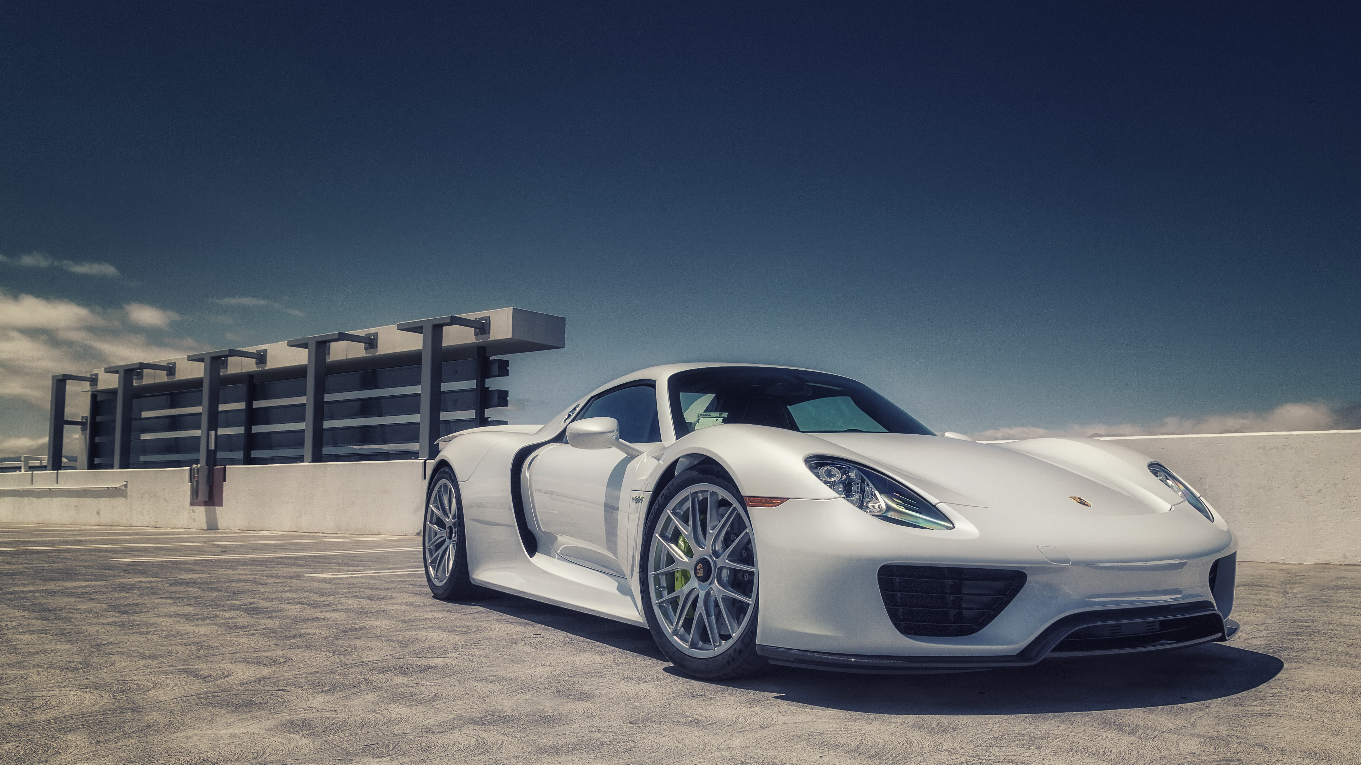Laden Sie das Porsche, Autos, Supersportwagen, Fahrzeuge, Weißes Auto, Porsche 918 Spyder-Bild kostenlos auf Ihren PC-Desktop herunter