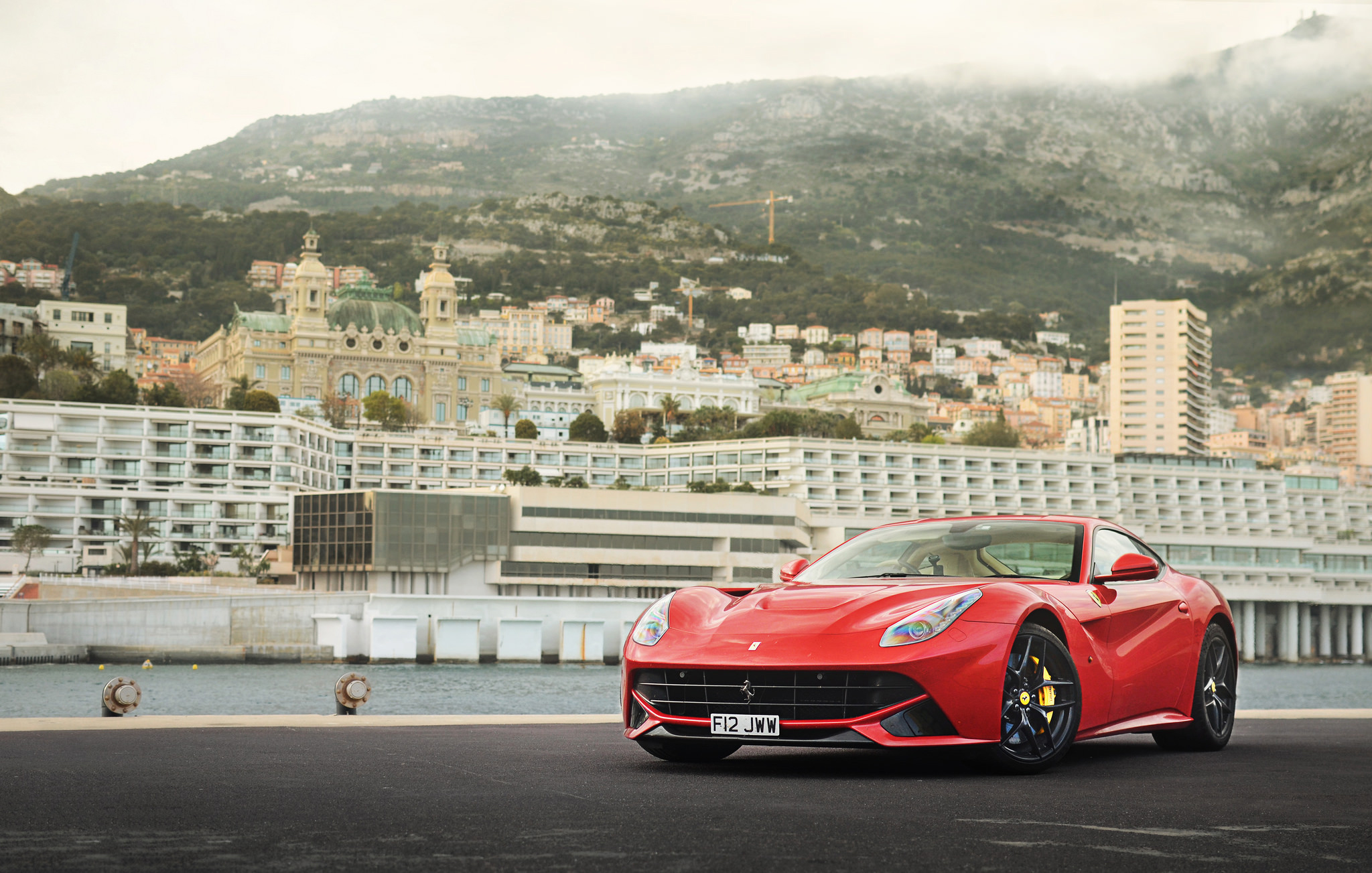 Laden Sie das Ferrari, Autos, Fahrzeuge, Großer Tourer, Ferrari F12 Berlinetta-Bild kostenlos auf Ihren PC-Desktop herunter