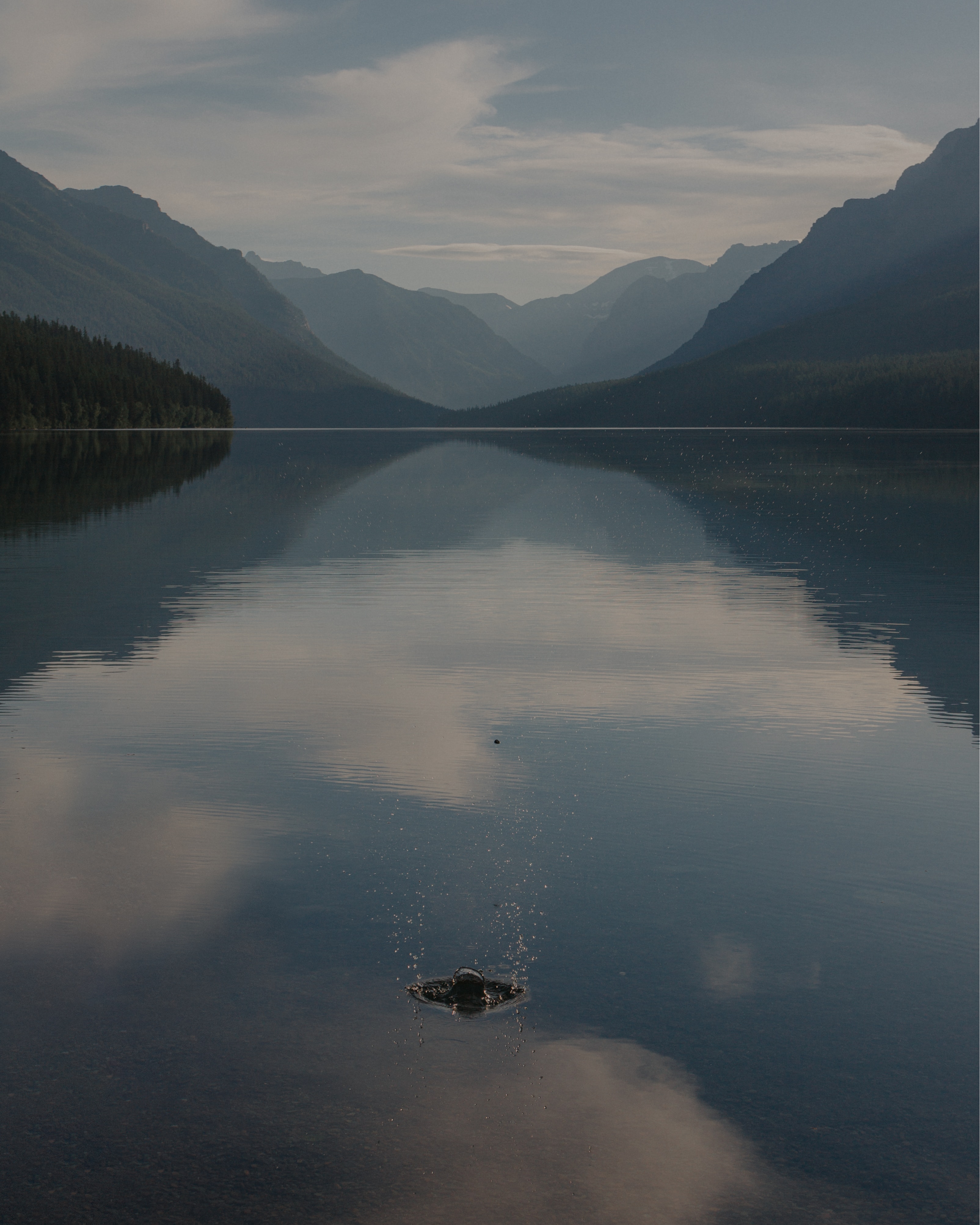 Download mobile wallpaper Fog, Lake, Mountains, Nature, Water, Splash for free.