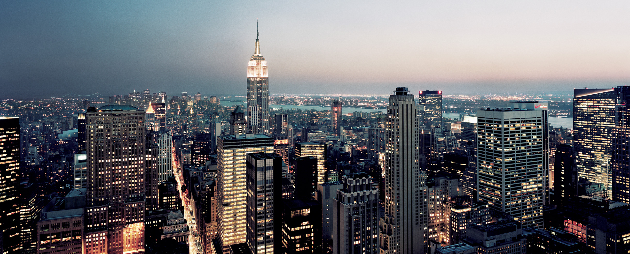 Скачать картинку Манхэттен, Нью Йорк, Города, Сделано Человеком, Город в телефон бесплатно.