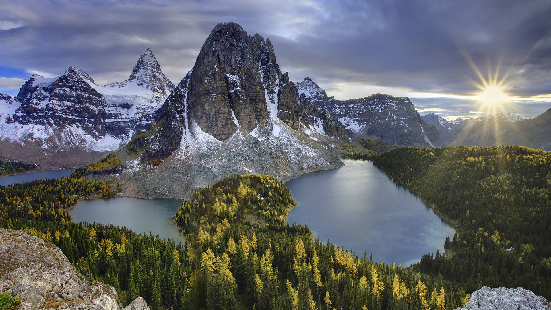 Download mobile wallpaper Landscape, Mountain, Lake, Forest, Earth, Sunbeam, Mount Assiniboine for free.
