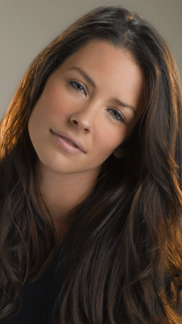 Baixar papel de parede para celular de Morena, Celebridade, Cabelo Castanho, Atriz, Evangeline Lilly gratuito.