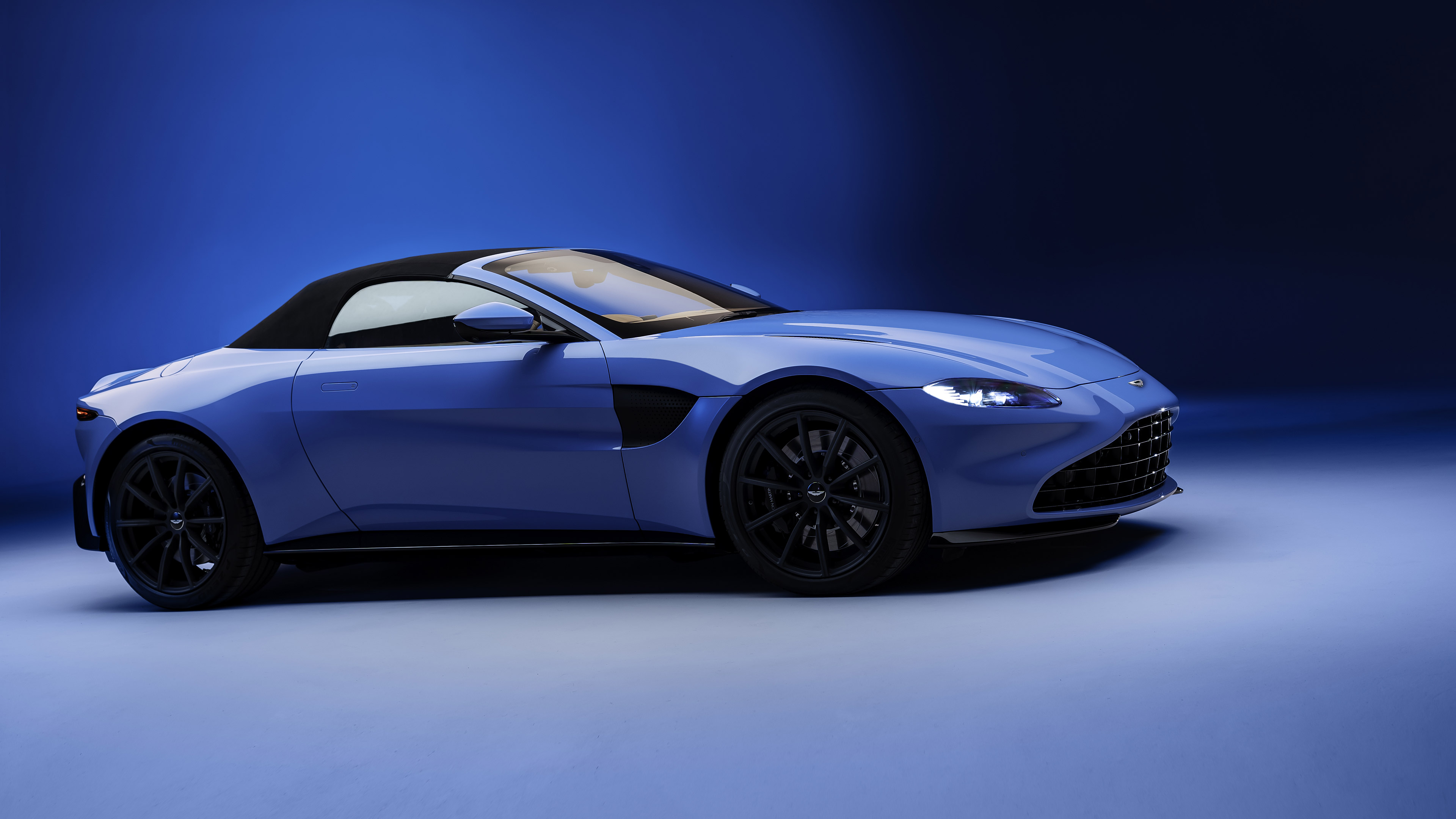 496849 Bildschirmschoner und Hintergrundbilder Aston Martin Vantage Roadster auf Ihrem Telefon. Laden Sie  Bilder kostenlos herunter