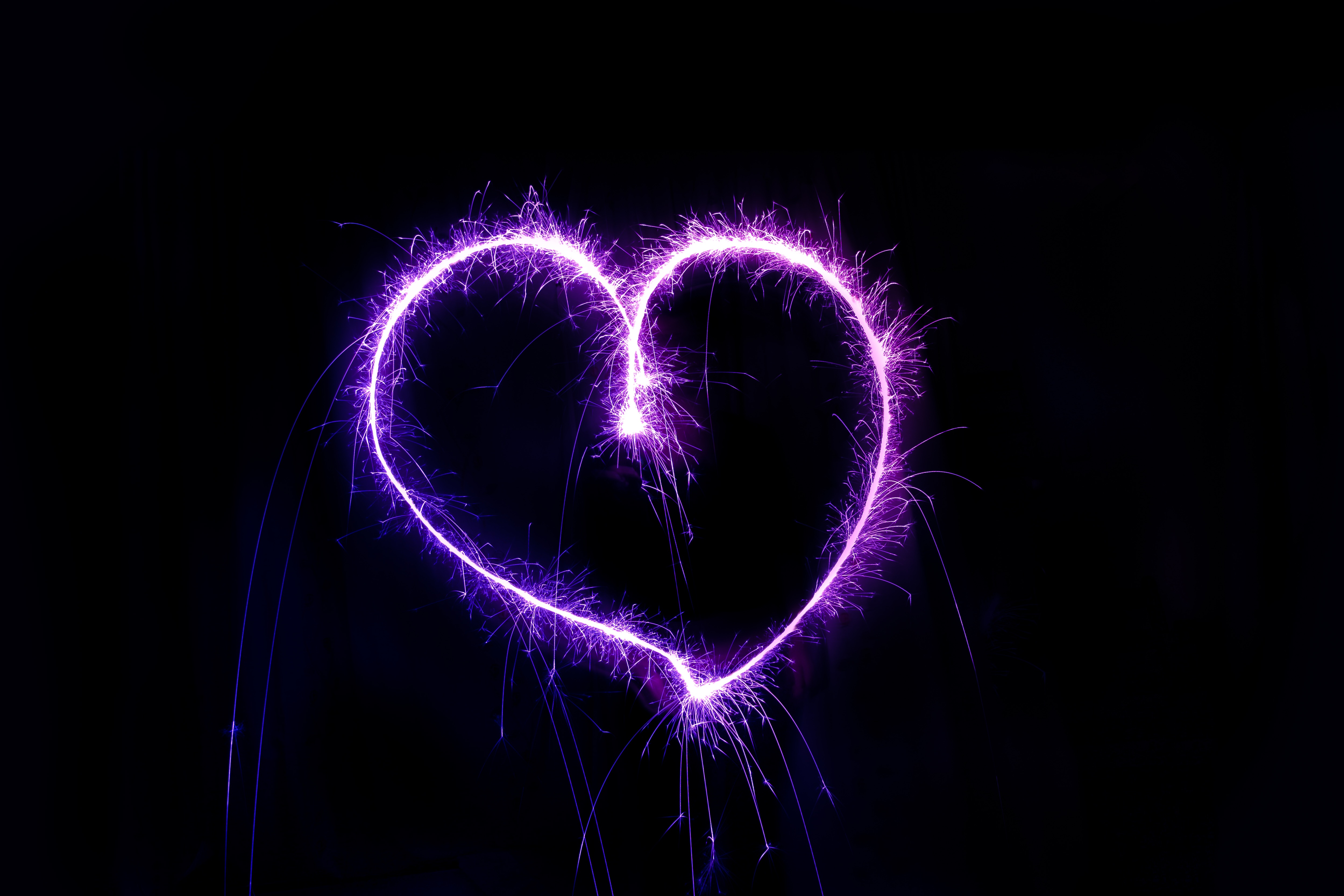 Free download wallpaper Sparks, Heart, Brilliance, Shine, Form, Love on your PC desktop