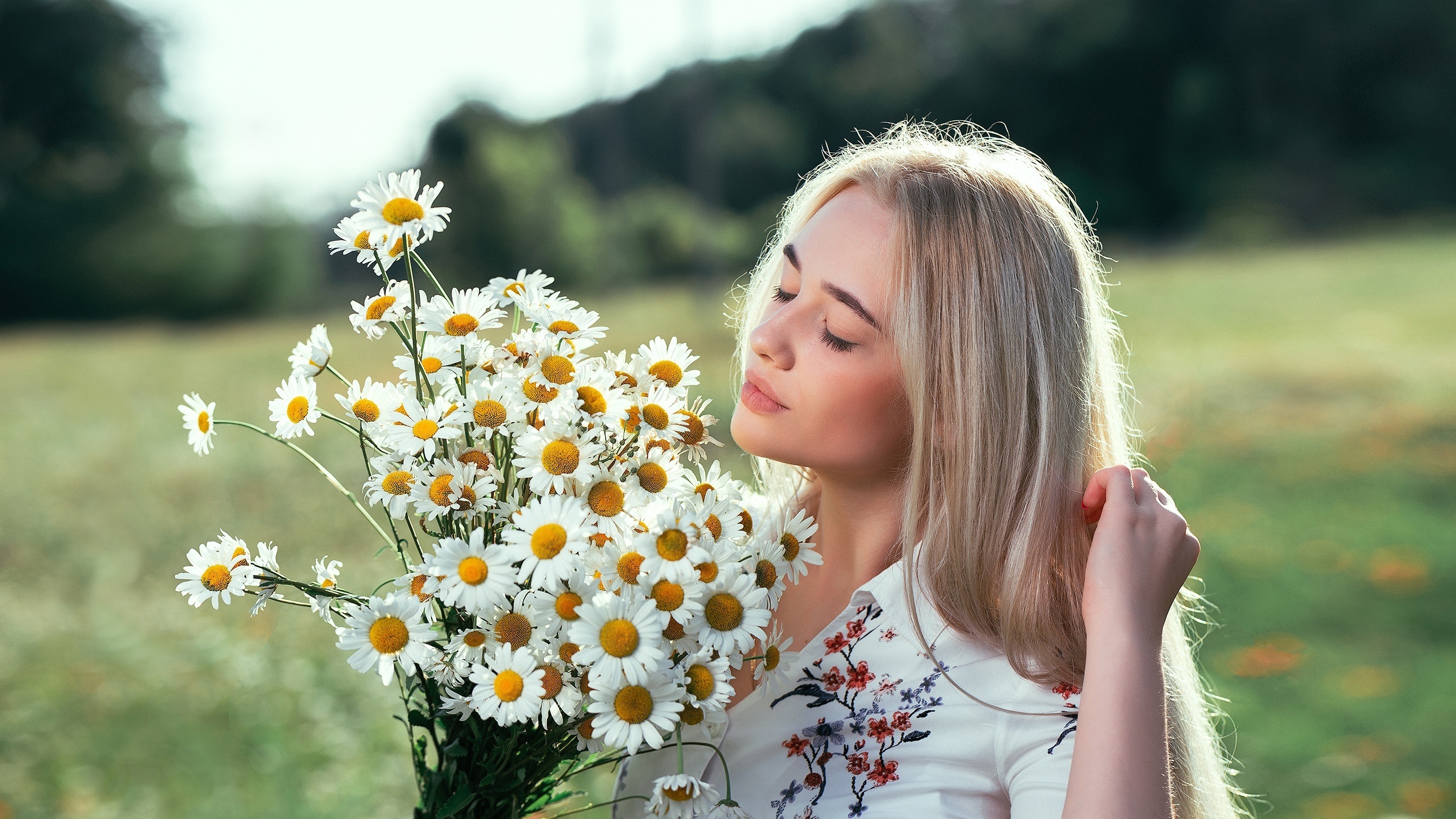 flower, women, mood, blonde, chamomile, depth of field, model