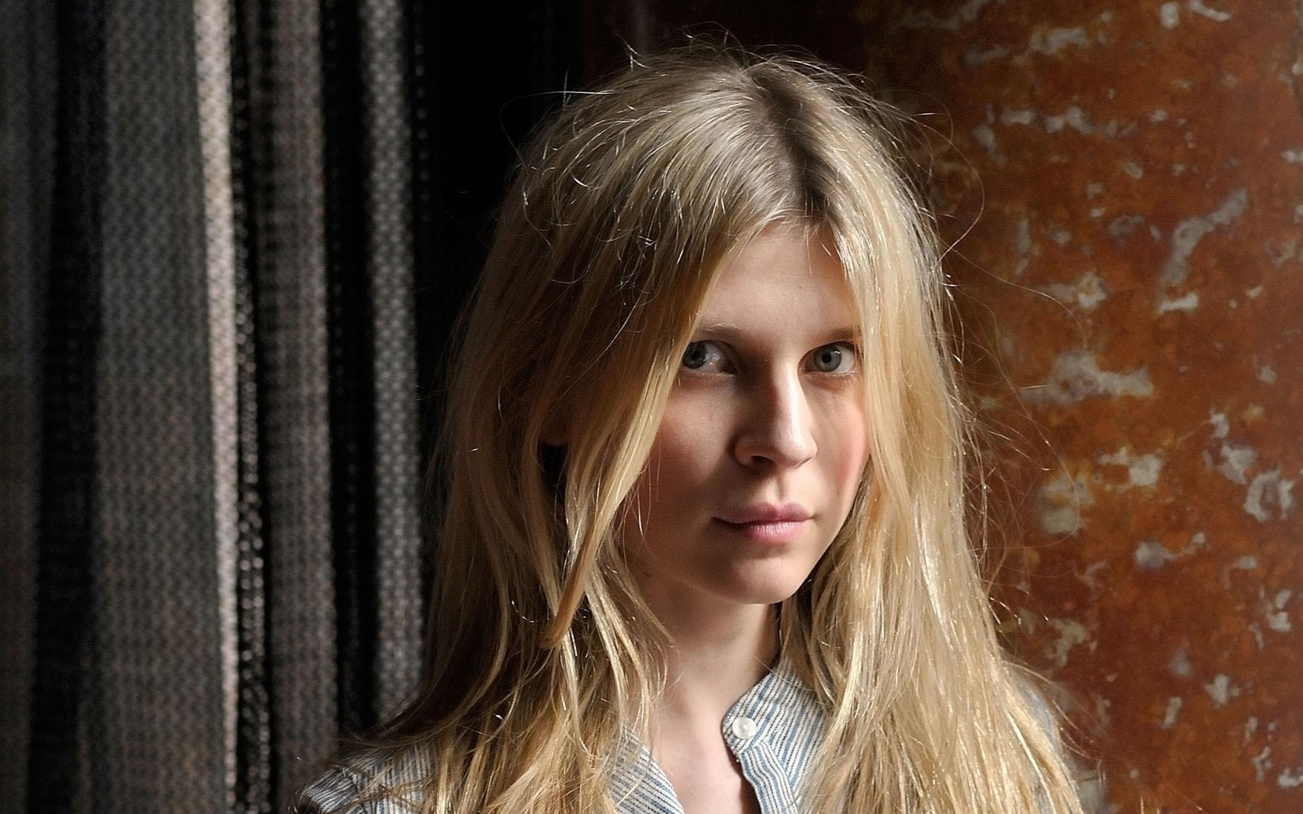 Download mobile wallpaper Celebrity, Actress, French, Clemence Poesy for free.