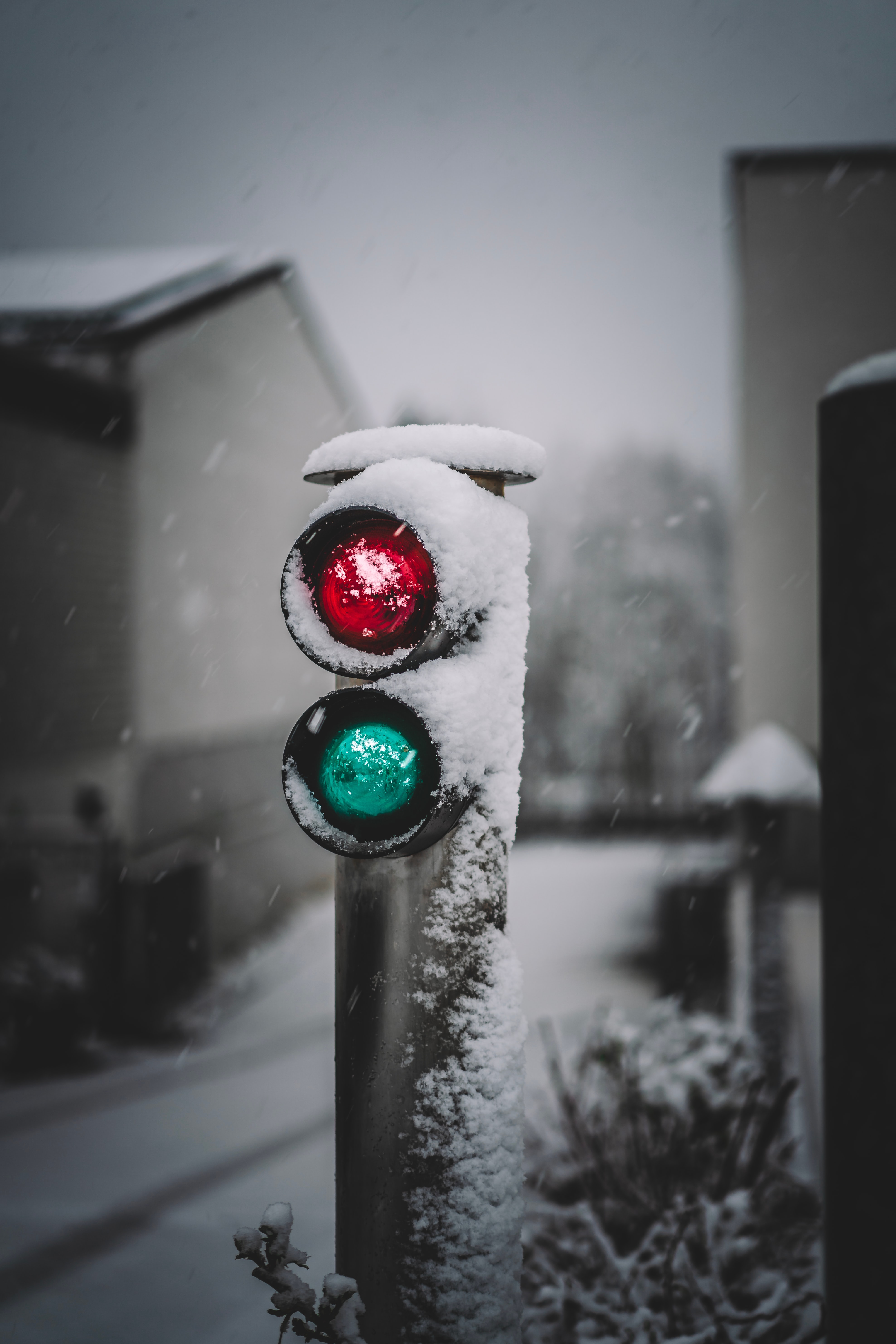traffic light, snow, red, miscellanea, miscellaneous, glow, sign cellphone