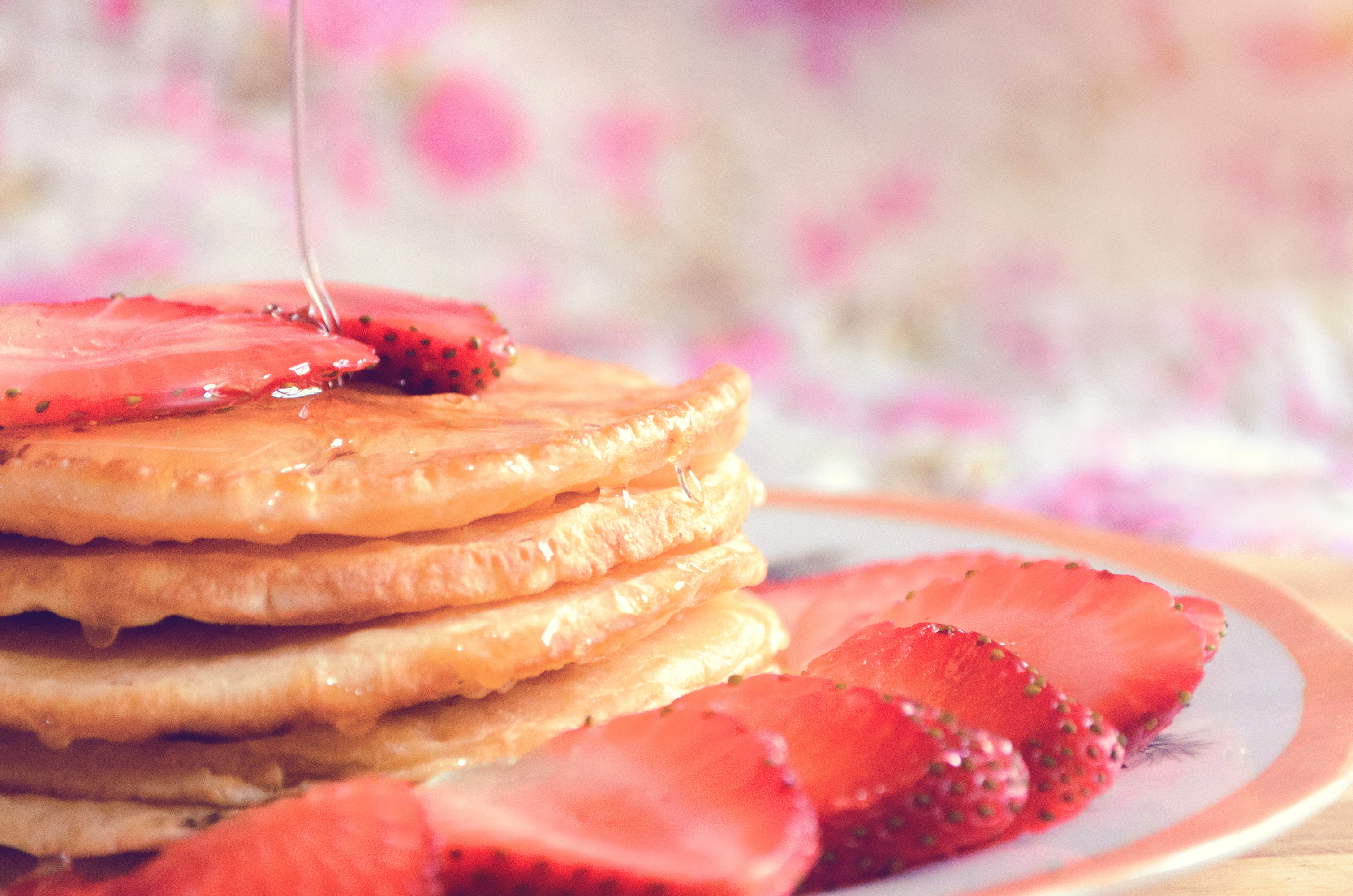food, strawberry, fritter, honey, breakfast, pancake