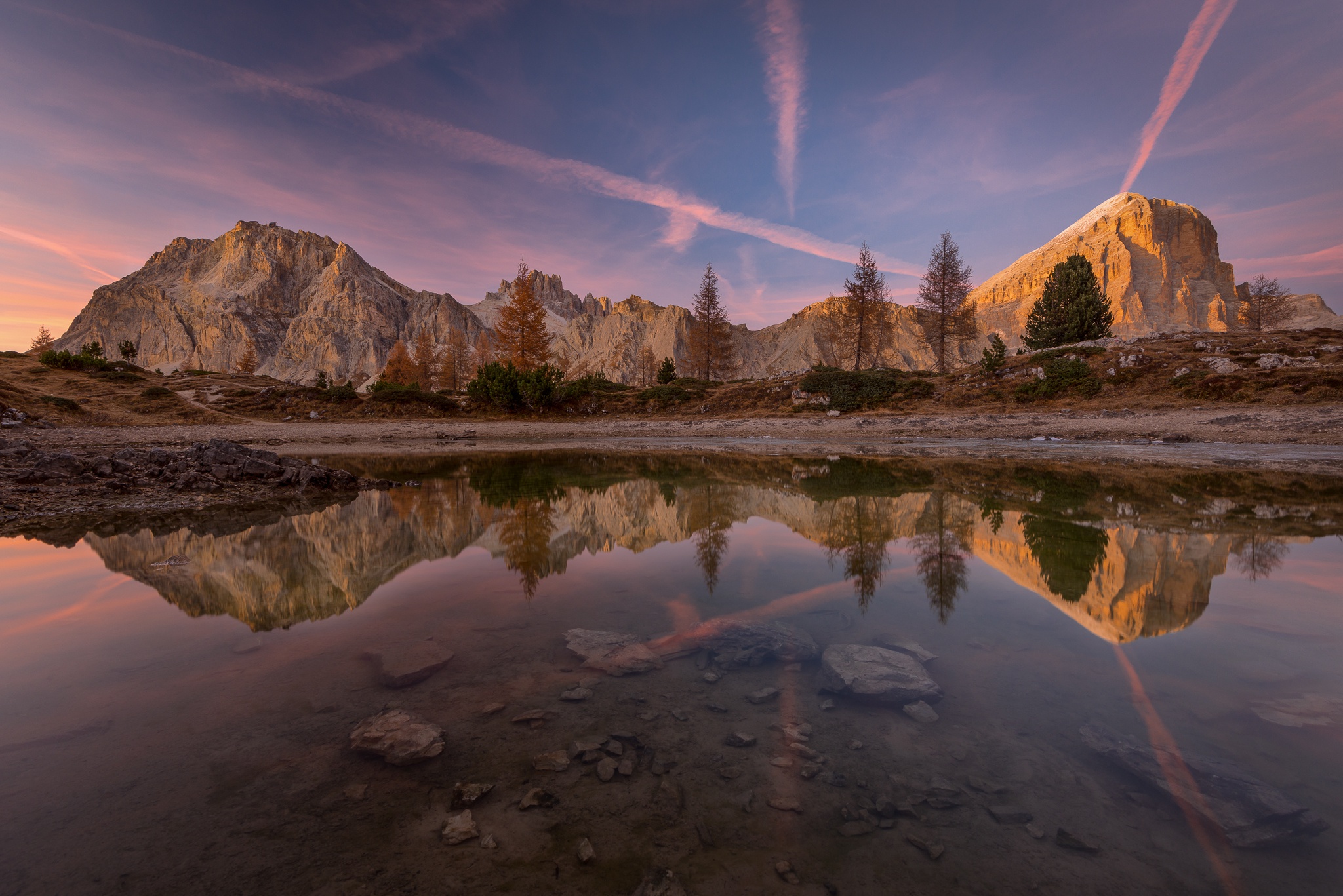 Descarga gratuita de fondo de pantalla para móvil de Naturaleza, Montaña, Lago, Tierra/naturaleza, Reflejo.