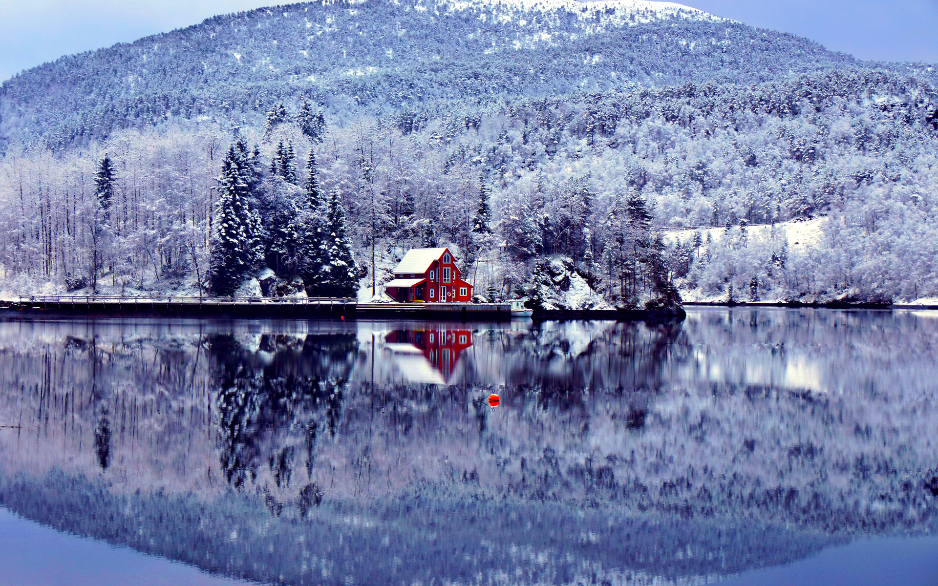 Descarga gratis la imagen Invierno, Nieve, Lago, Casa, Fotografía, Reflejo en el escritorio de tu PC