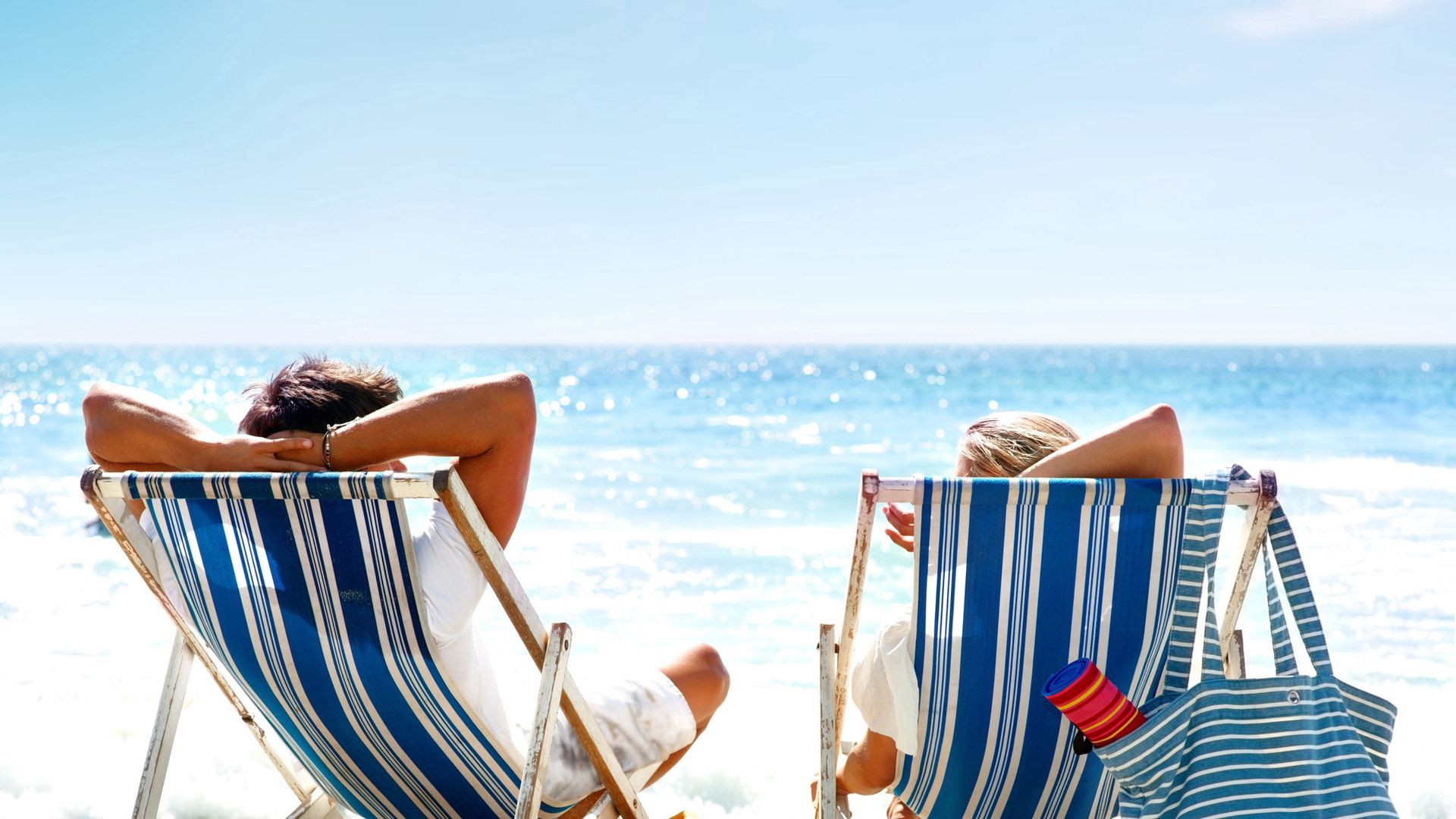 Download PC Wallpaper sea, sun, beach, sand, miscellanea, miscellaneous, couple, pair, sun loungers, sun beds, sunbathe