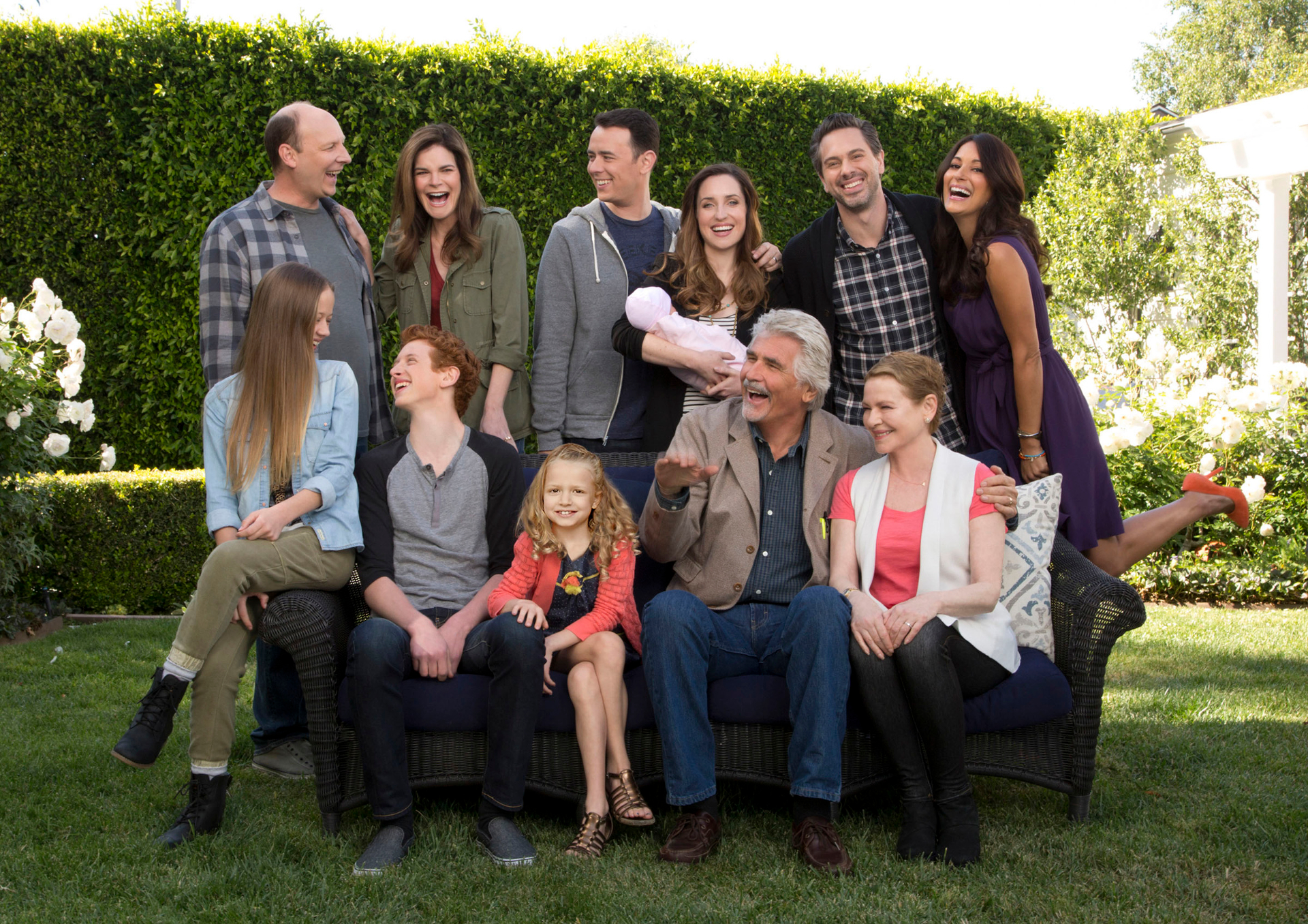 Download mobile wallpaper Tv Show, Cast, Life In Pieces for free.