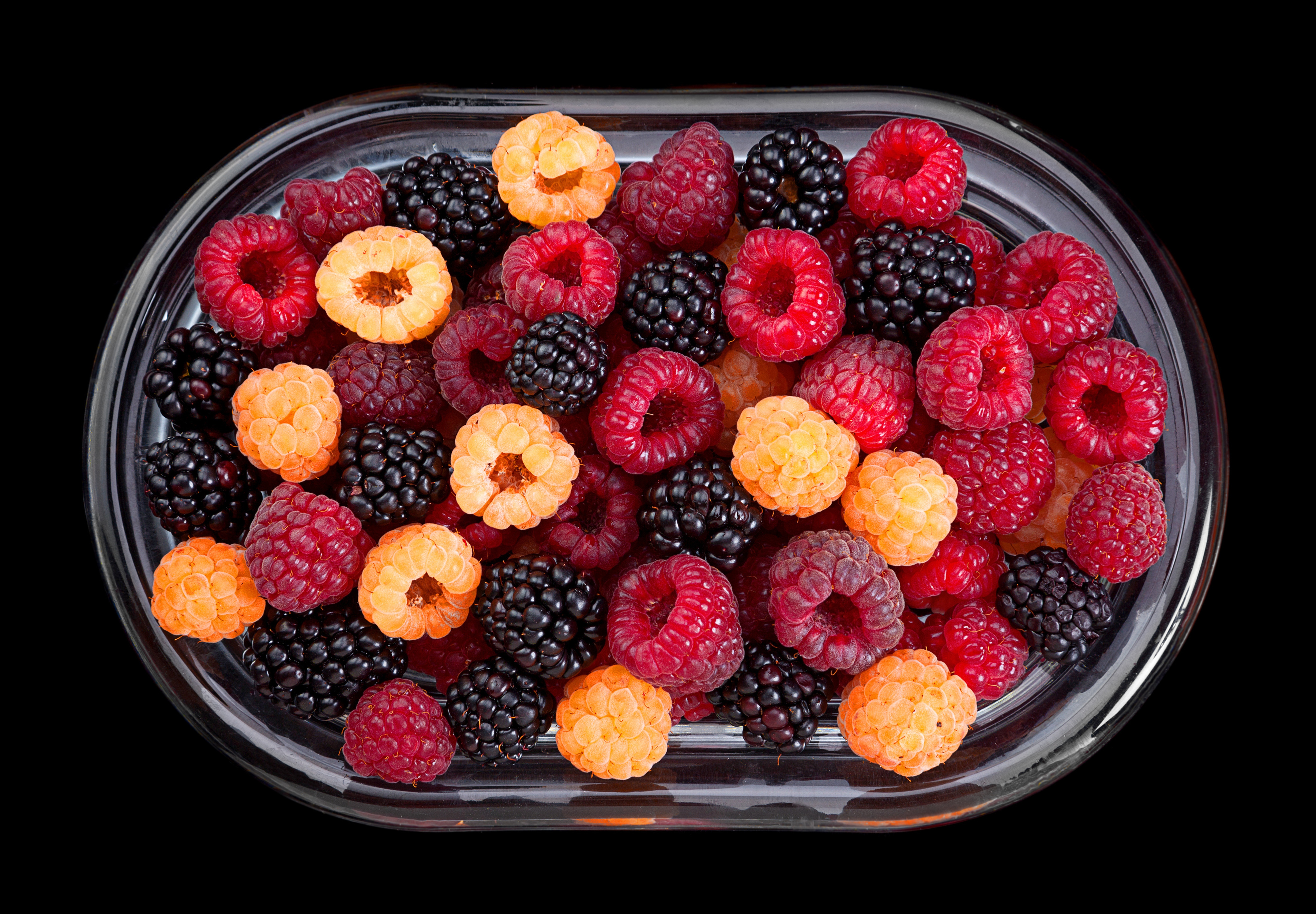 744392 завантажити картинку харчування, ягода, ожина, фрукти, малина - шпалери і заставки безкоштовно
