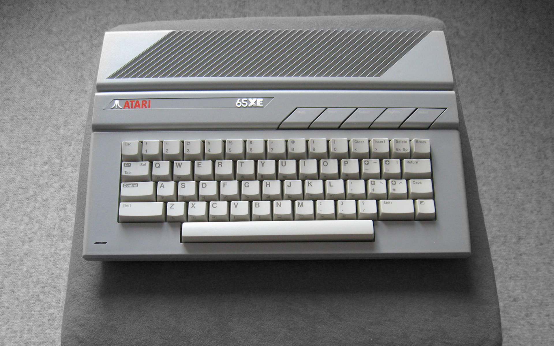 Baixe gratuitamente a imagem Tecnologia, Atari 65Xe na área de trabalho do seu PC