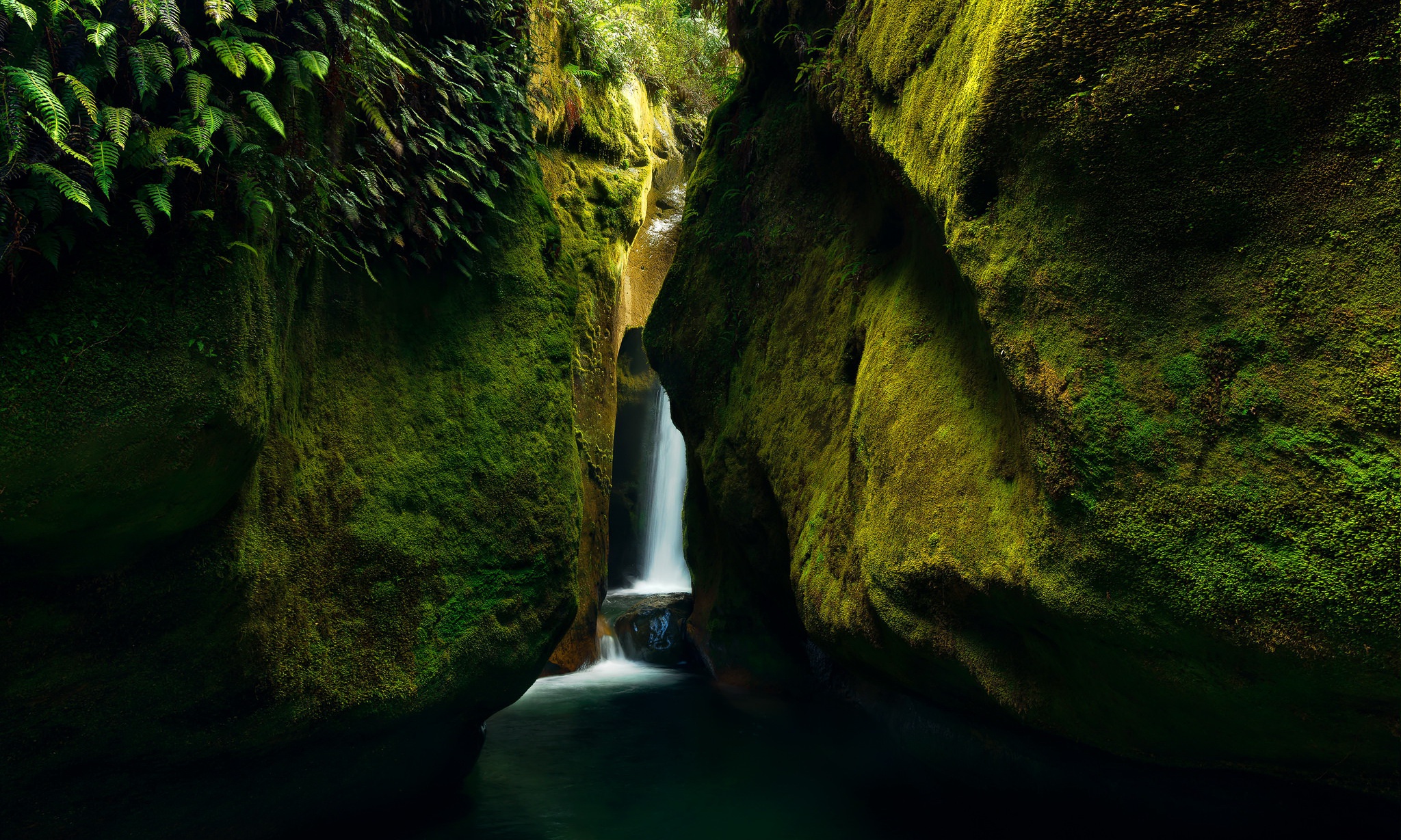 Free download wallpaper Nature, Canyon, Waterfall, Earth, Canyons on your PC desktop