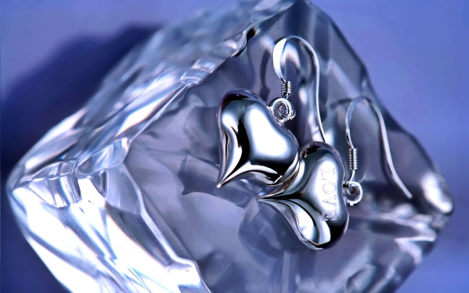 Download mobile wallpaper Ice, Heart, Artistic, Silver for free.