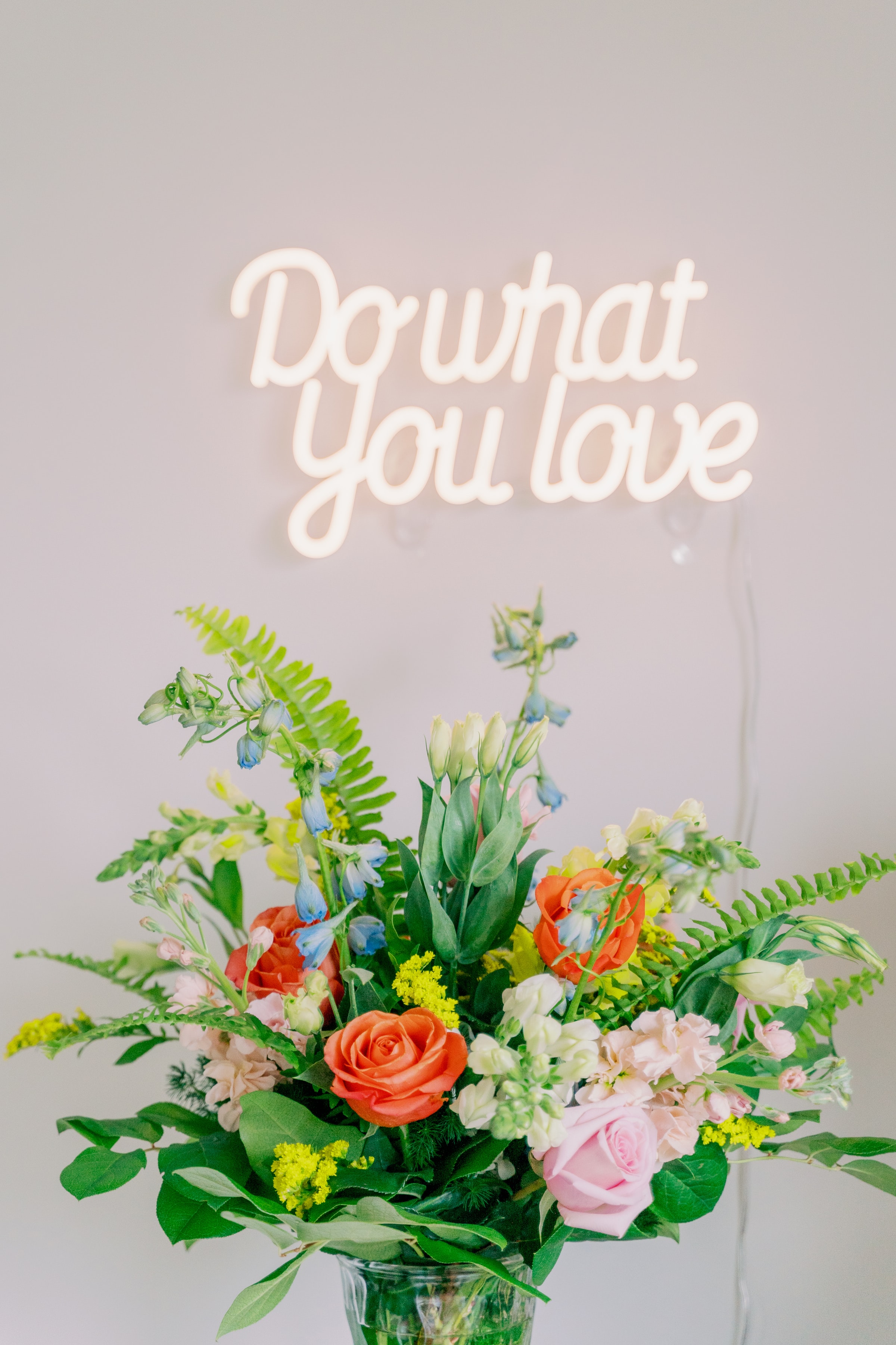 Download mobile wallpaper Bouquet, Inscription, Flowers, Words, Neon, Love for free.