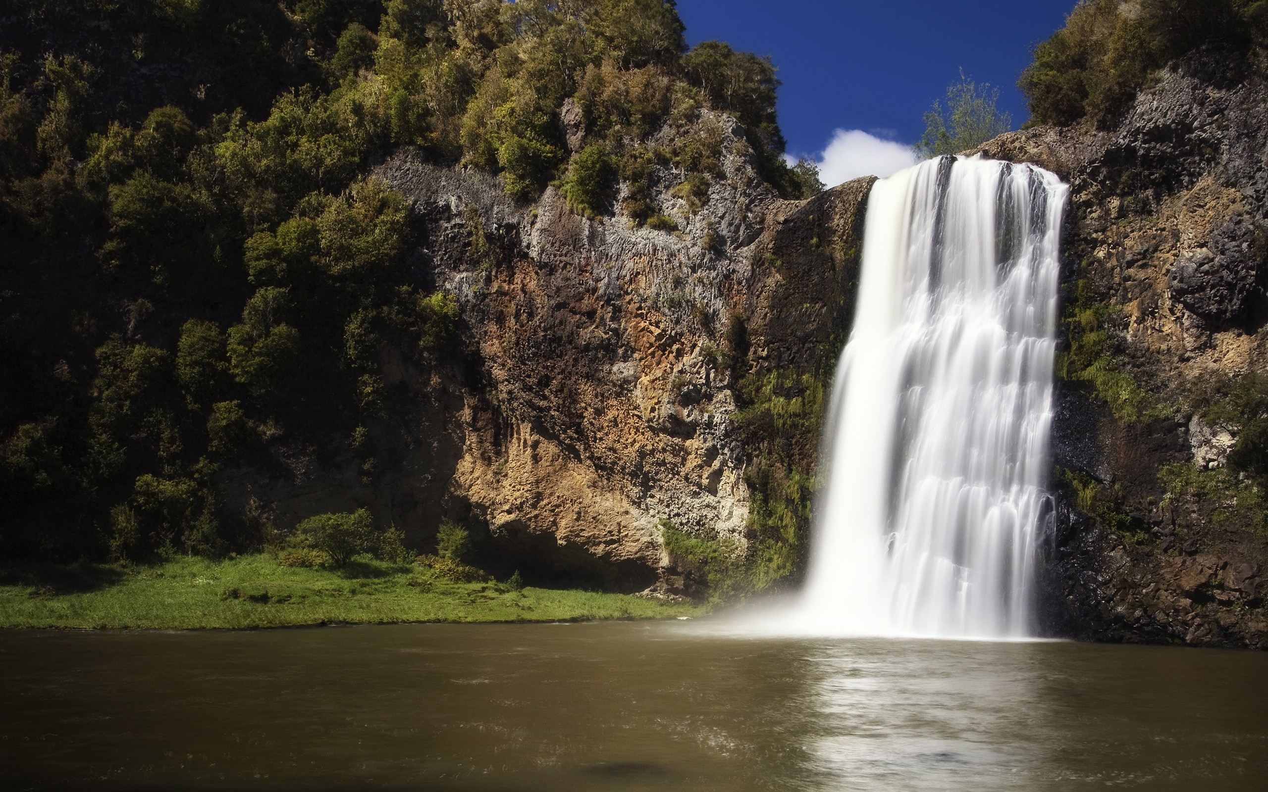 Handy-Wallpaper Wasserfälle, Wasserfall, Erde/natur kostenlos herunterladen.