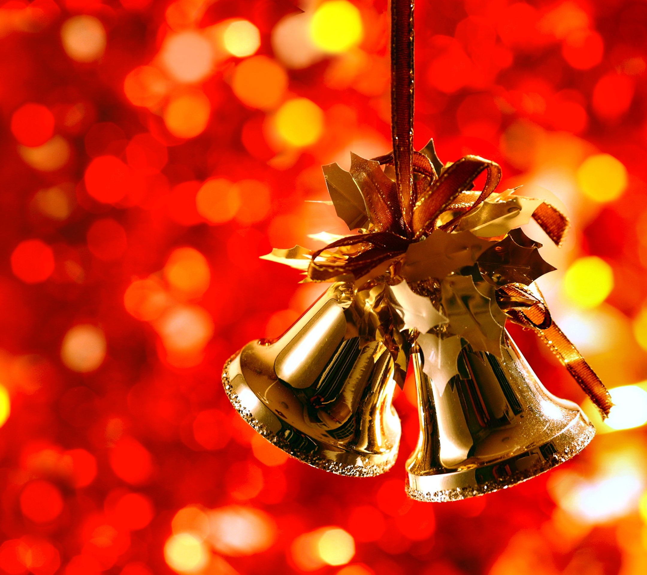 Handy-Wallpaper Feiertage, Weihnachten, Weihnachtsschmuck, Bokeh, Glocke kostenlos herunterladen.