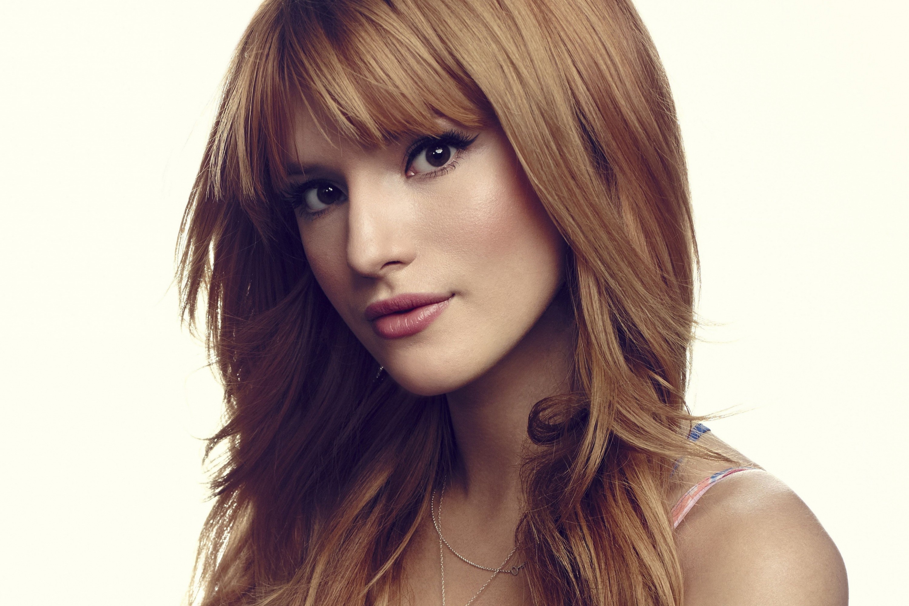 Download mobile wallpaper Redhead, Face, American, Celebrity, Brown Eyes, Actress, Bella Thorne for free.