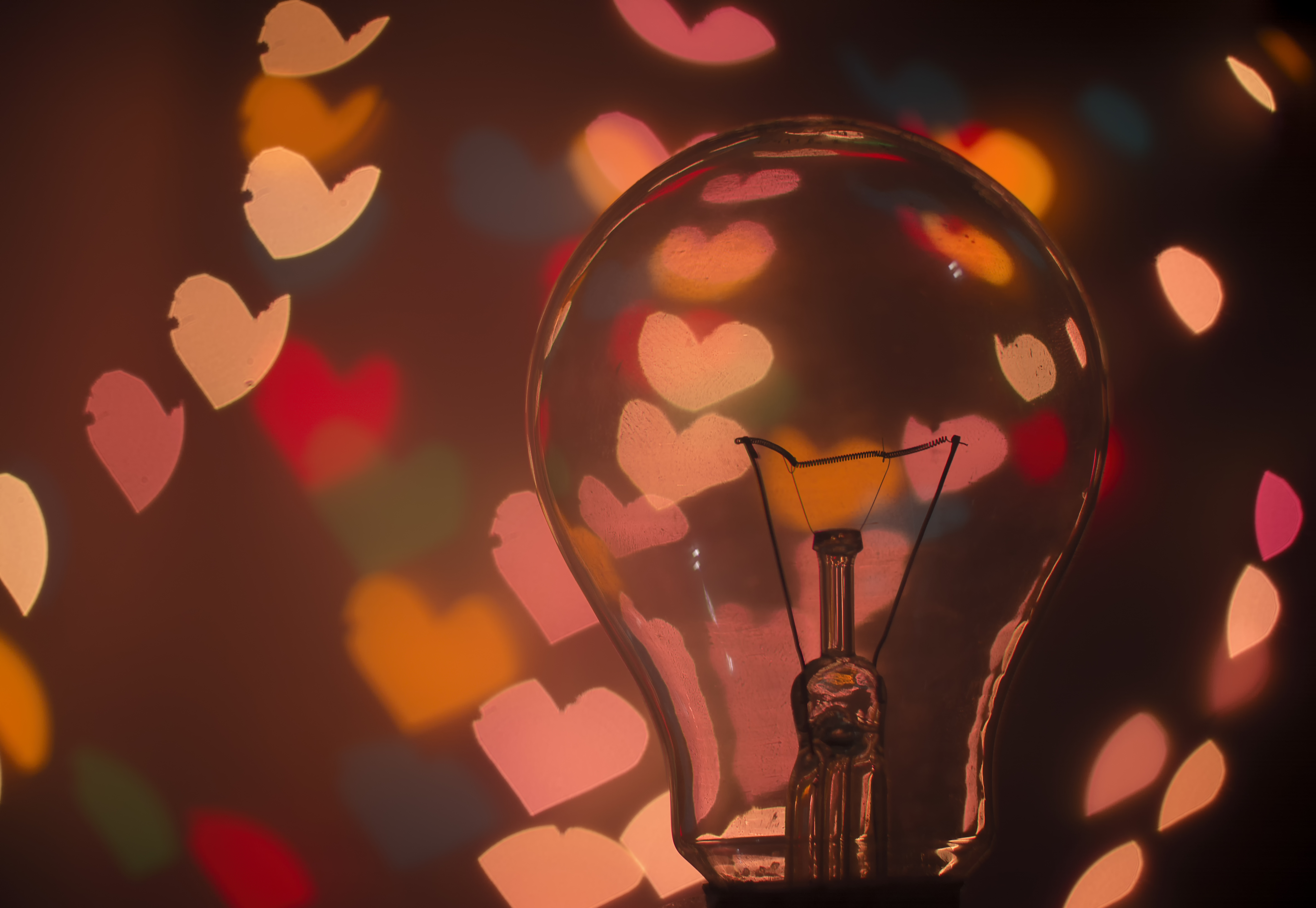 Download mobile wallpaper Light, Close Up, Heart, Light Bulb, Man Made for free.