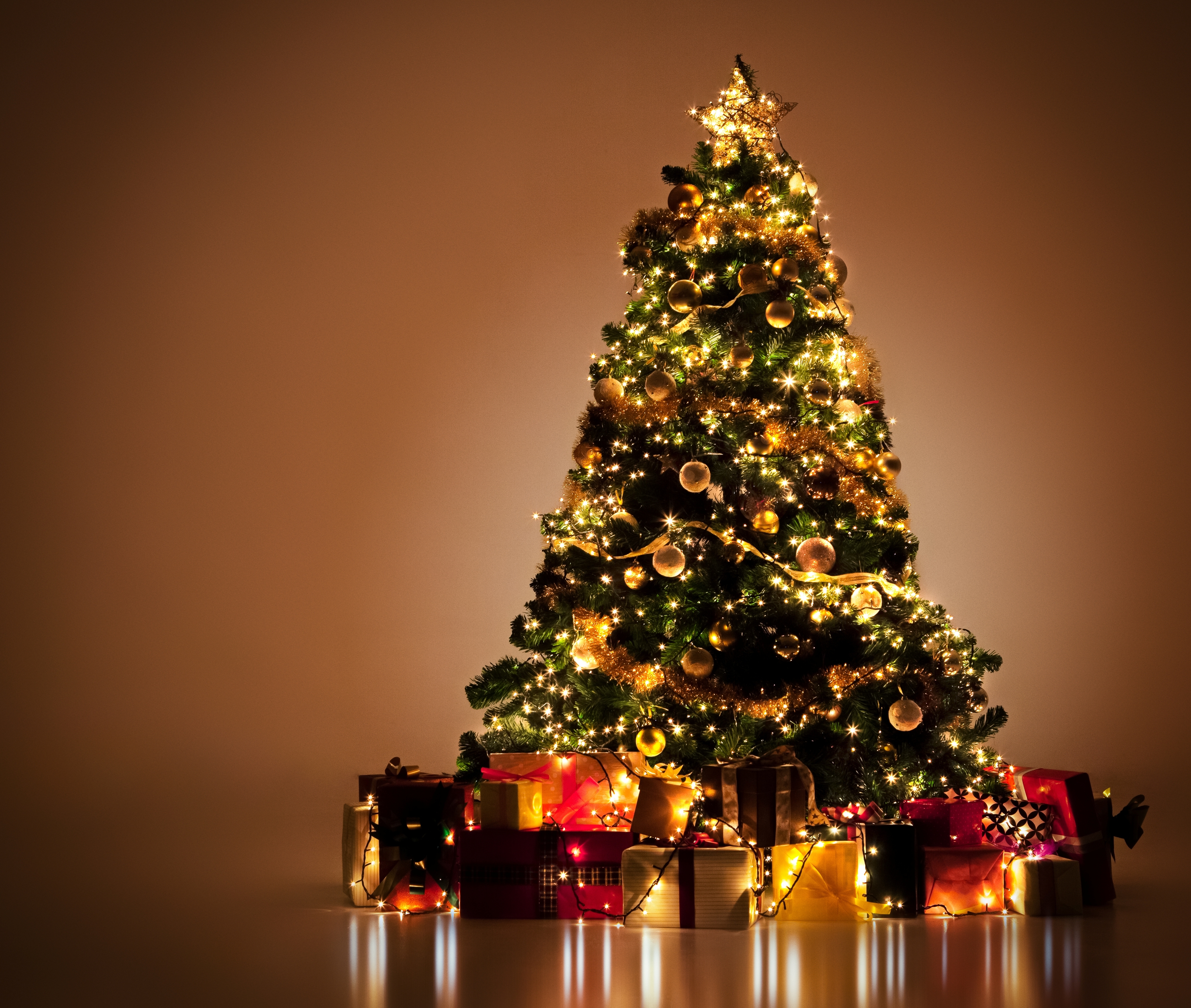 PCデスクトップにクリスマス, 贈り物, クリスマスツリー, クリスマスオーナメント, ホリデー, クリスマスのあかり画像を無料でダウンロード