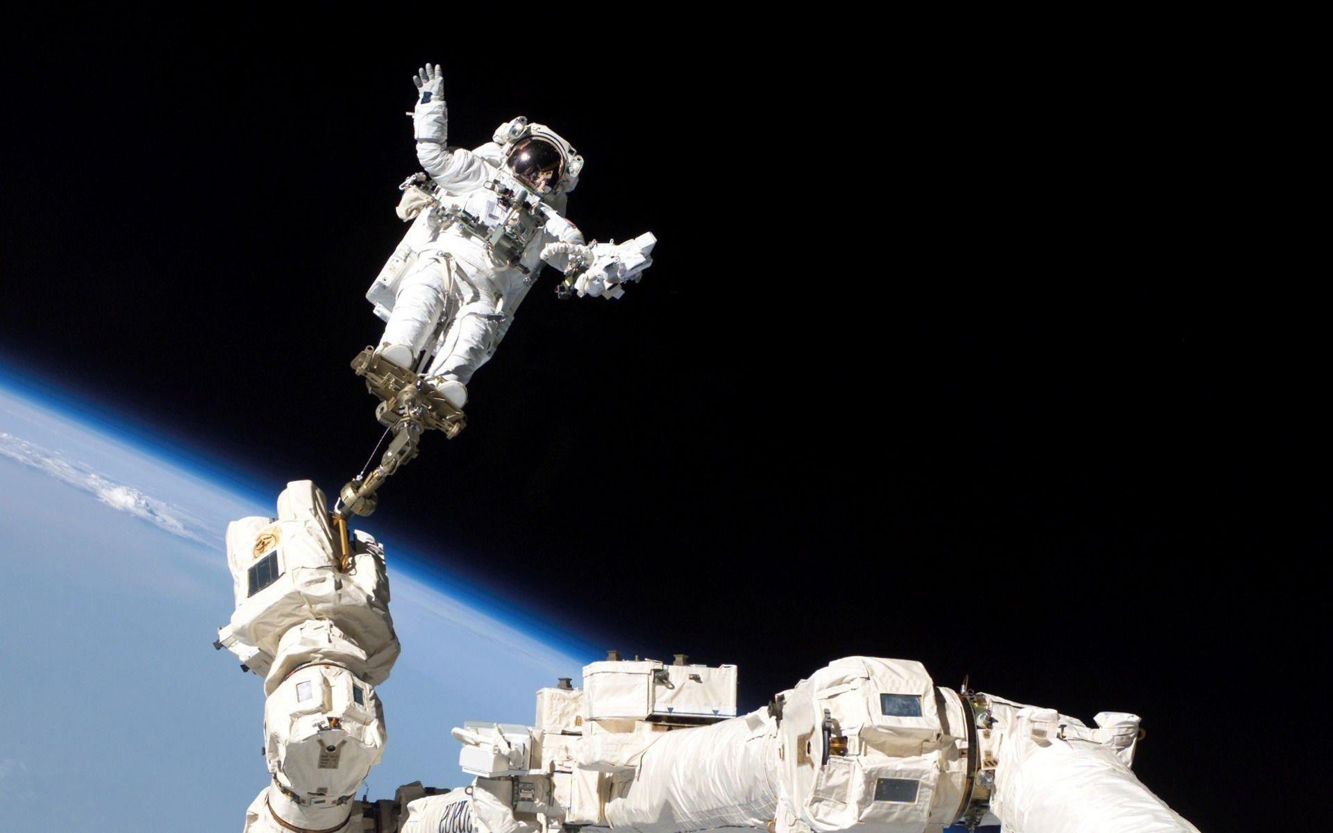 Free download wallpaper Sci Fi, Astronaut on your PC desktop