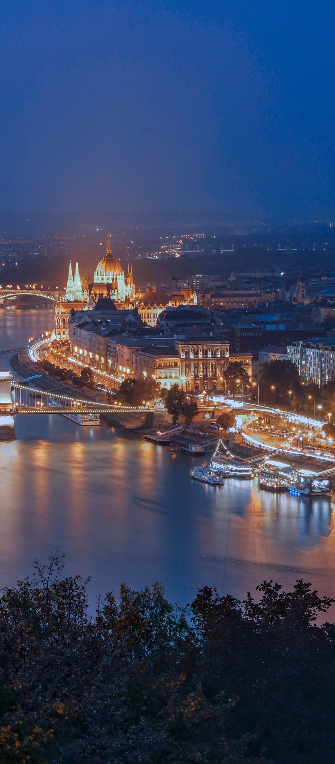 Скачать картинку Города, Ночь, Город, Панорама, Венгрия, Будапешт, Сделано Человеком в телефон бесплатно.