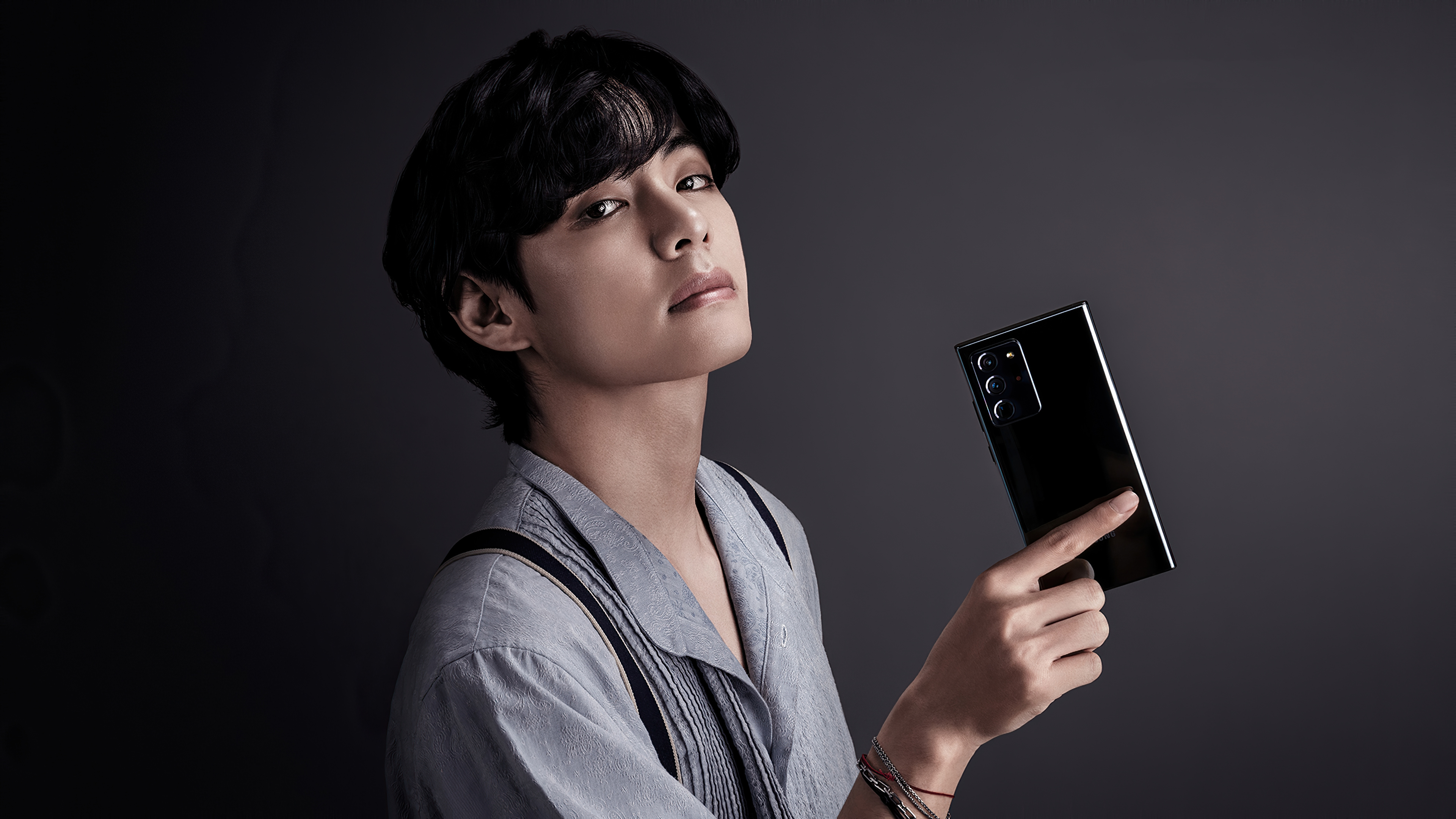 Die besten Kim Tae Hyung-Hintergründe für den Telefonbildschirm
