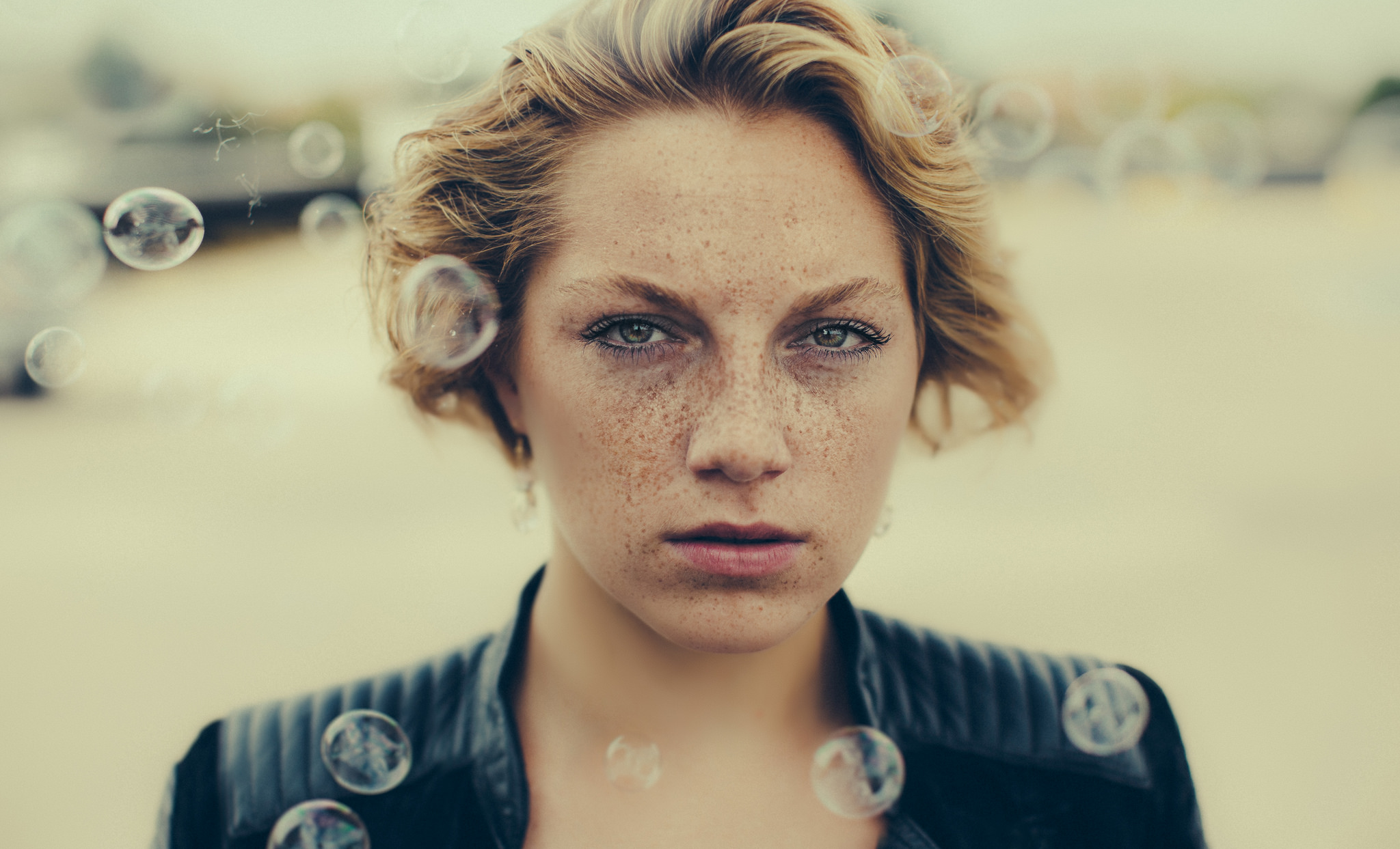 Download mobile wallpaper Blonde, Face, Bubble, Model, Women, Green Eyes, Freckles for free.