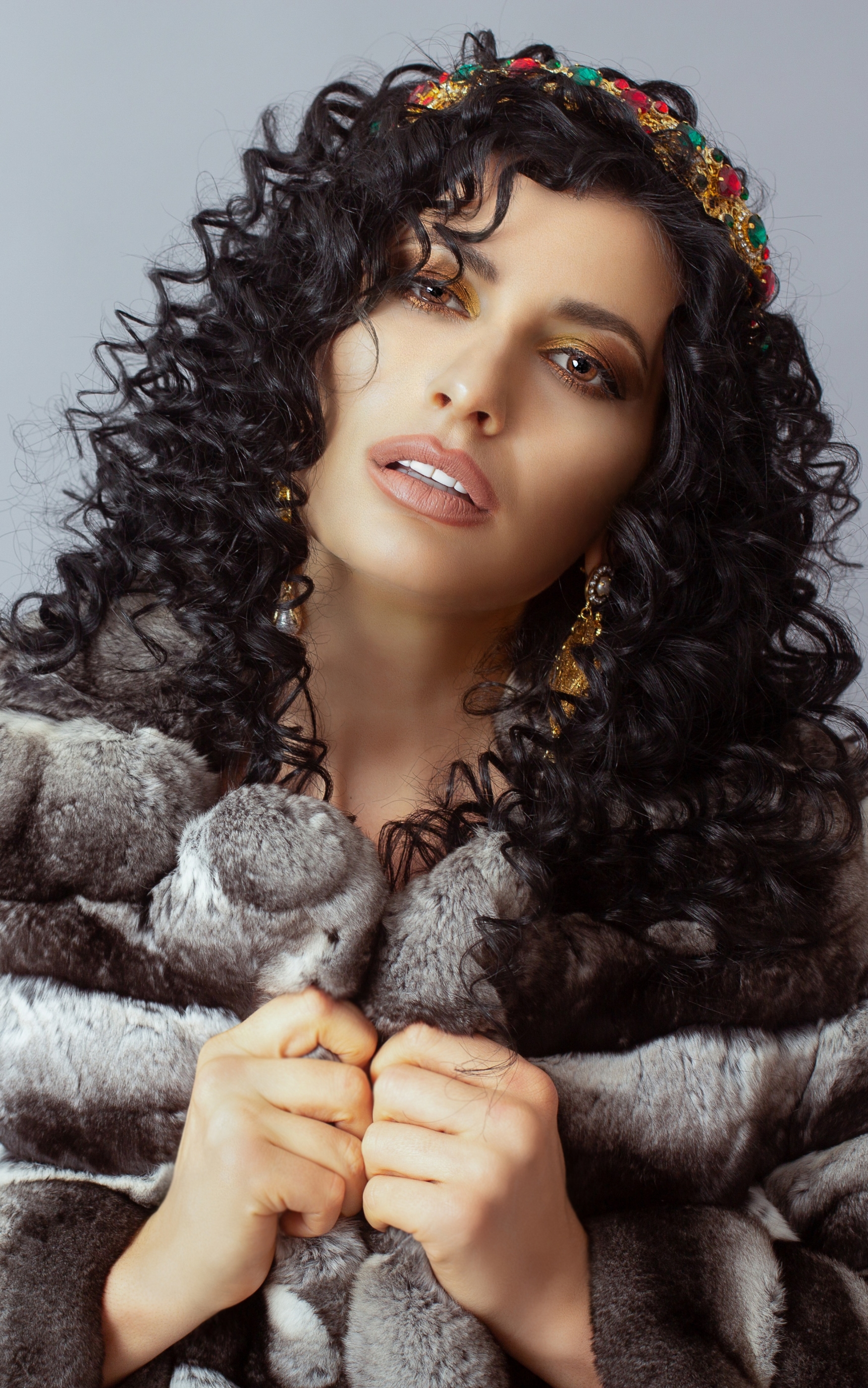 Download mobile wallpaper Model, Women, Curl, Black Hair for free.