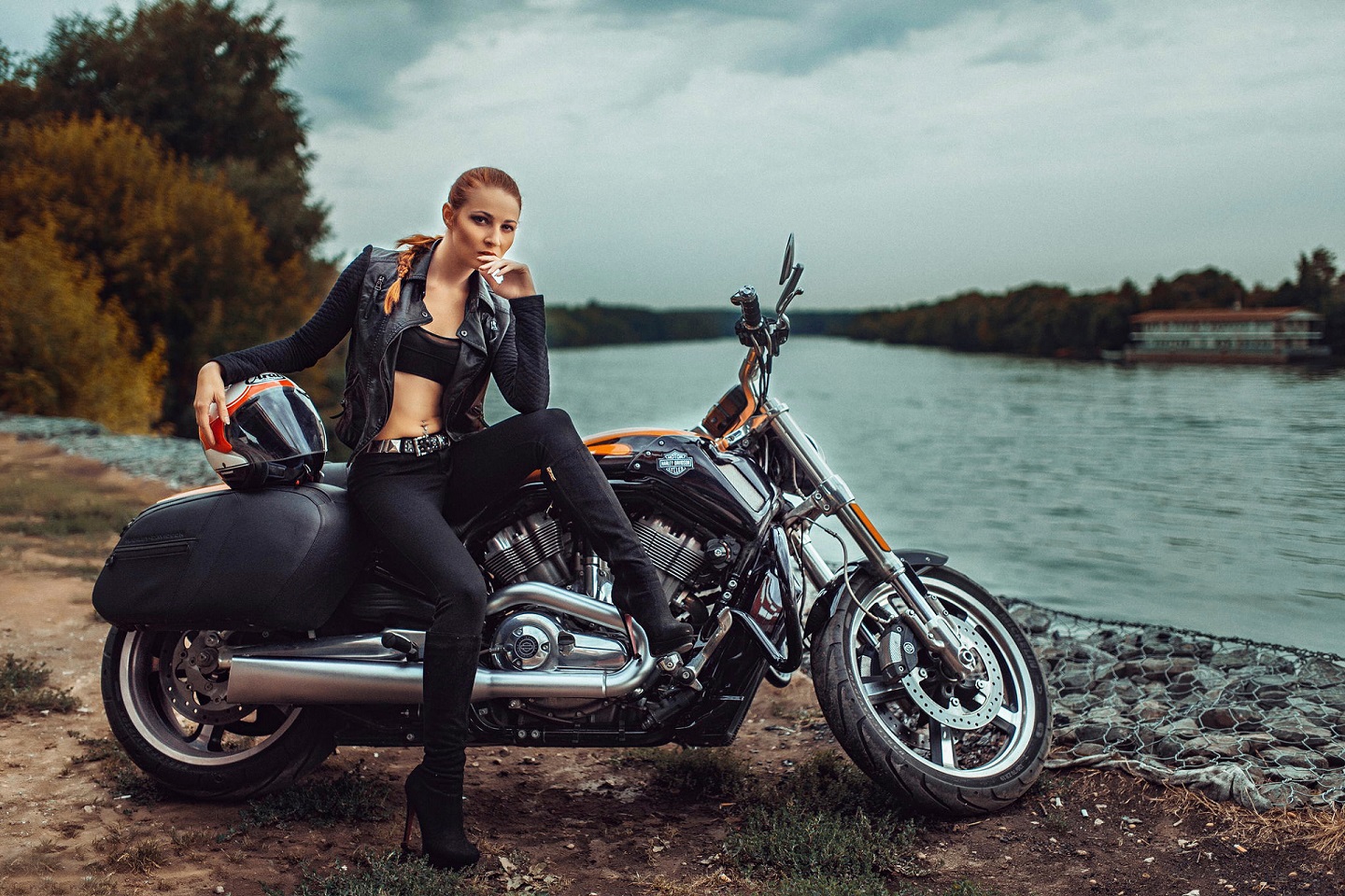 Handy-Wallpaper Motorrad, Fahrrad, Harley Davidson, Frauen, Mädchen & Motorräder kostenlos herunterladen.