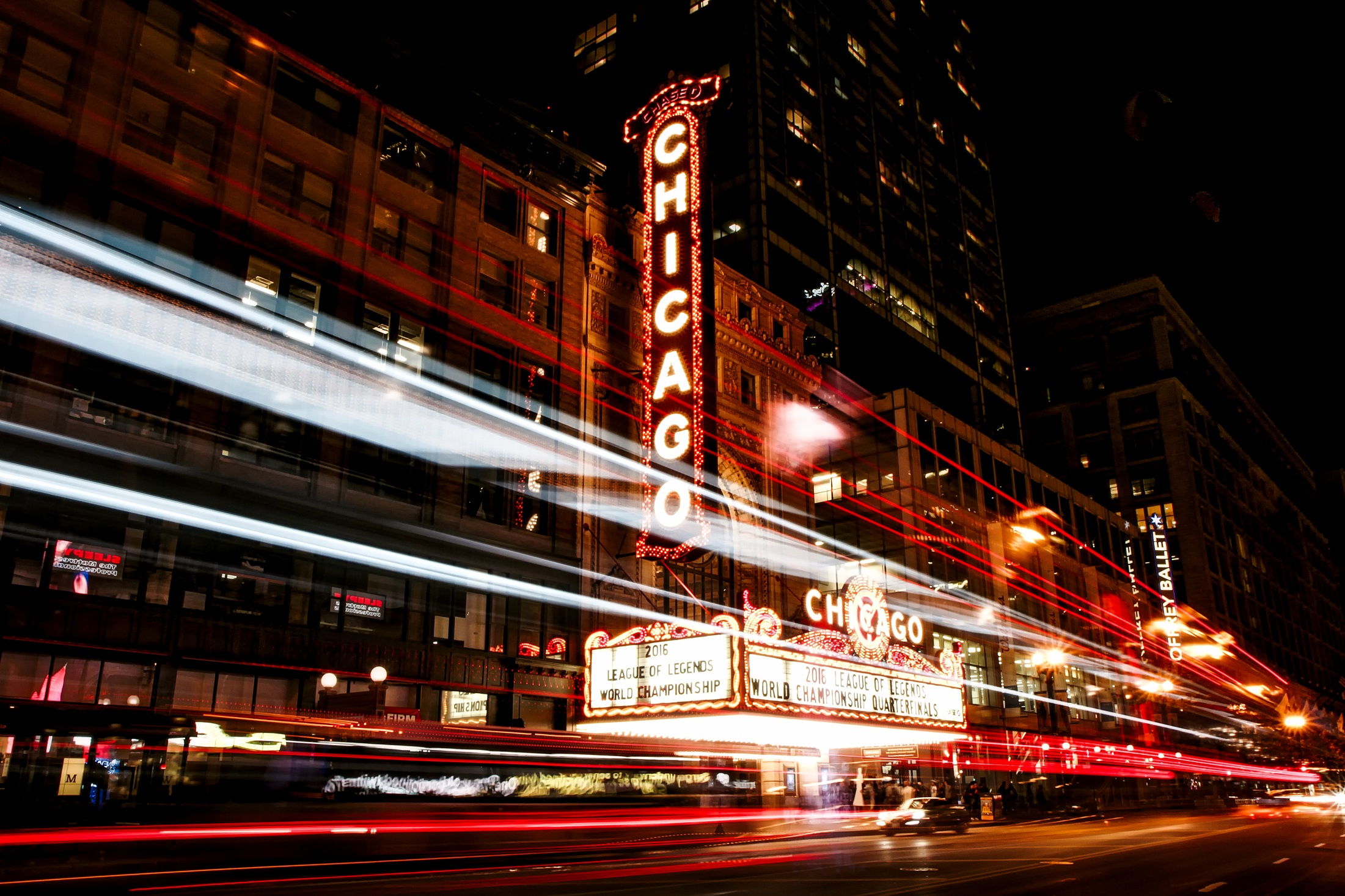 PCデスクトップに都市, 街, 建物, 光, シカゴ, 夜, アメリカ合衆国, マンメイド, タイムラプス画像を無料でダウンロード