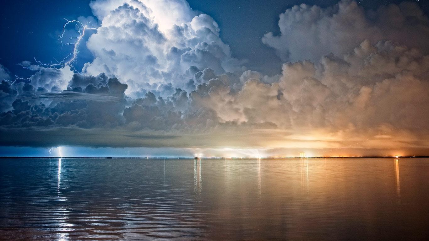 Free download wallpaper Lightning, Lake, Ocean, Earth, Storm on your PC desktop