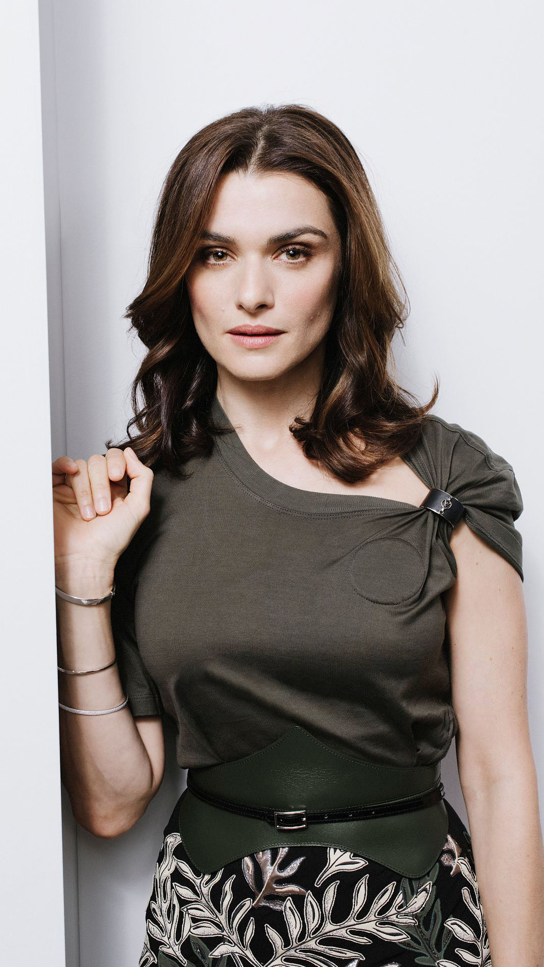 Handy-Wallpaper Berühmtheiten, Rachel Weisz kostenlos herunterladen.