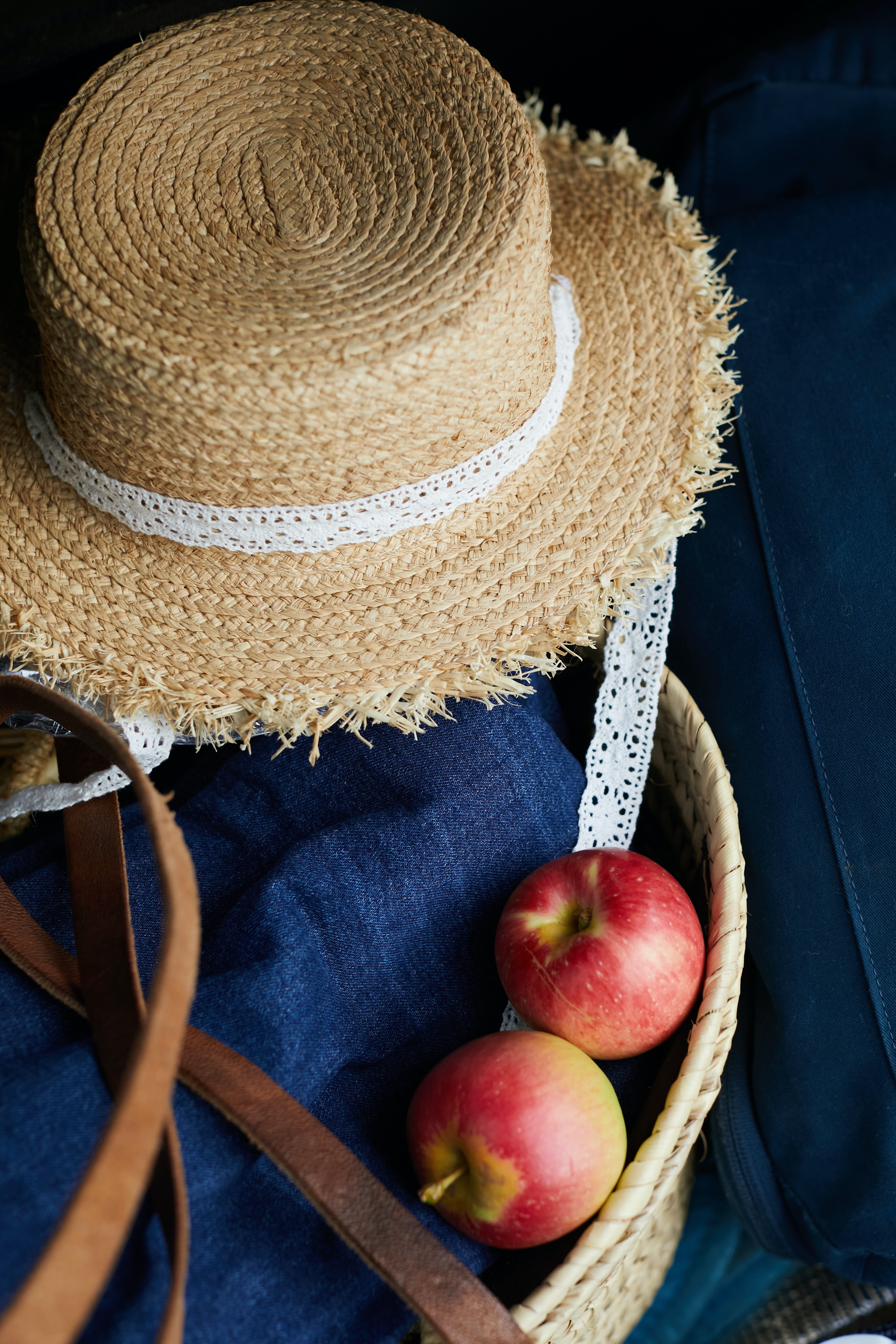 Descarga gratis la imagen Manzanas, Miscelánea, Misceláneo, Sombrero, Frutas, Ropa en el escritorio de tu PC