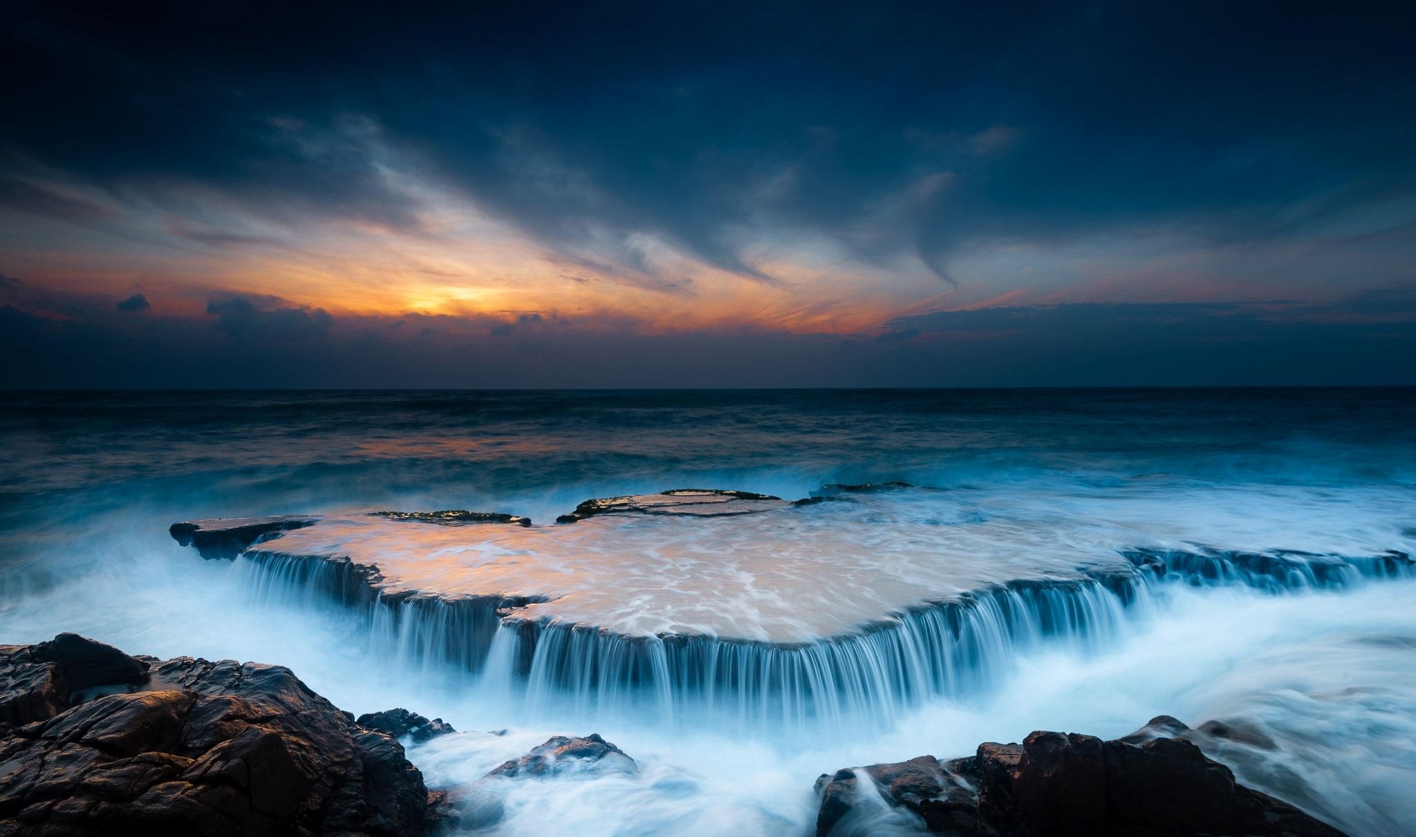 Download mobile wallpaper Sunset, Sky, Sea, Ocean, Earth for free.