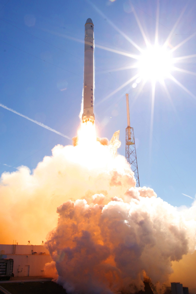 Download mobile wallpaper Rocket, Technology, Falcon 9, Spacex for free.