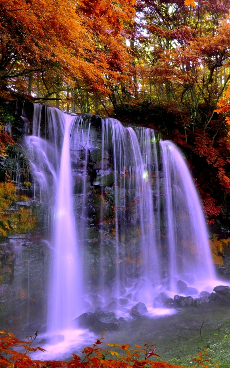 Handy-Wallpaper Herbst, Wasserfälle, Wasserfall, Erde, Sonnenstrahl, Erde/natur, Sonnenschein, Sonnenbohne kostenlos herunterladen.