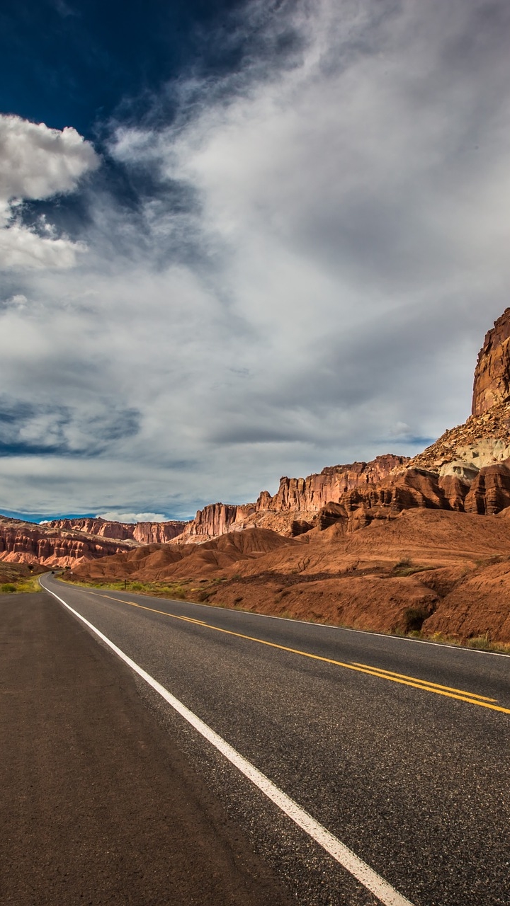 Download mobile wallpaper Desert, Usa, Road, Utah, Man Made for free.