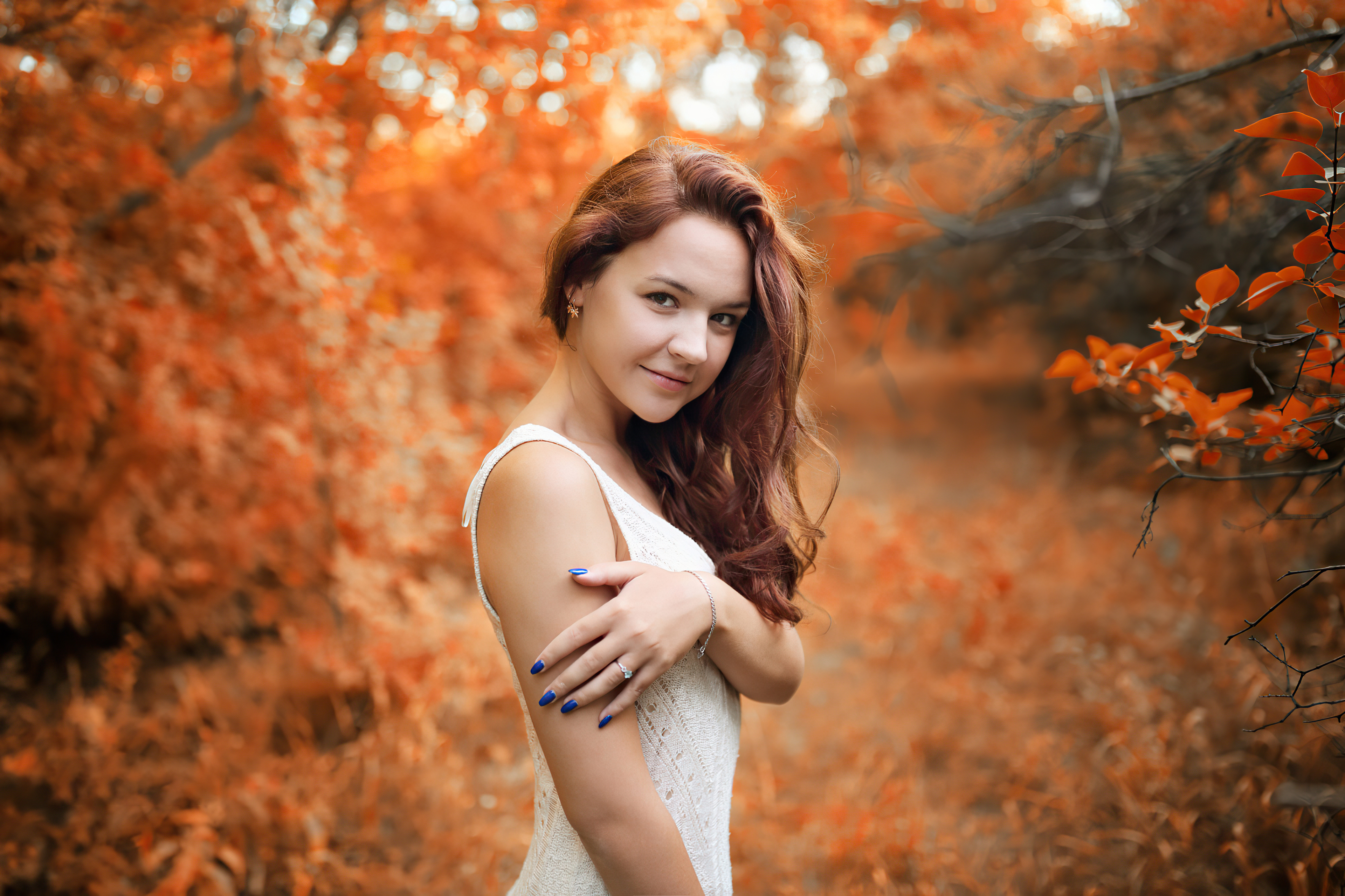 Download mobile wallpaper Fall, Model, Women, Depth Of Field for free.